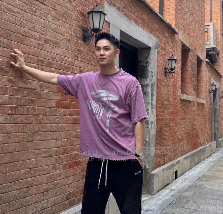 Balenciaga Balenciaga Purple Aged Hole Logo Print Cotton Crewneck Sho Size US S / EU 44-46 / 1 - 9 Thumbnail