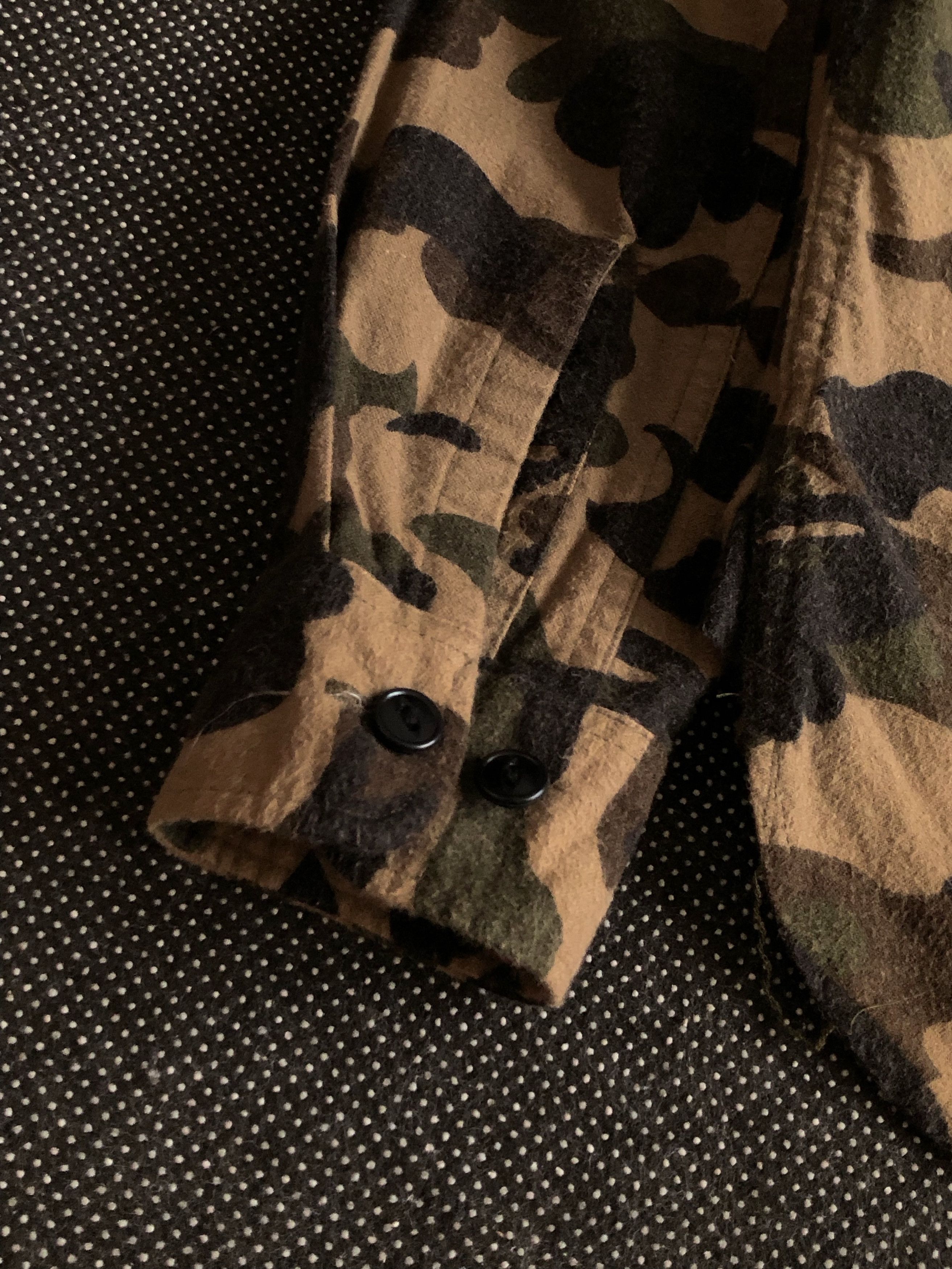 Bape 1ST CAMO SHIRT HOODIE Size US S / EU 44-46 / 1 - 14 Thumbnail