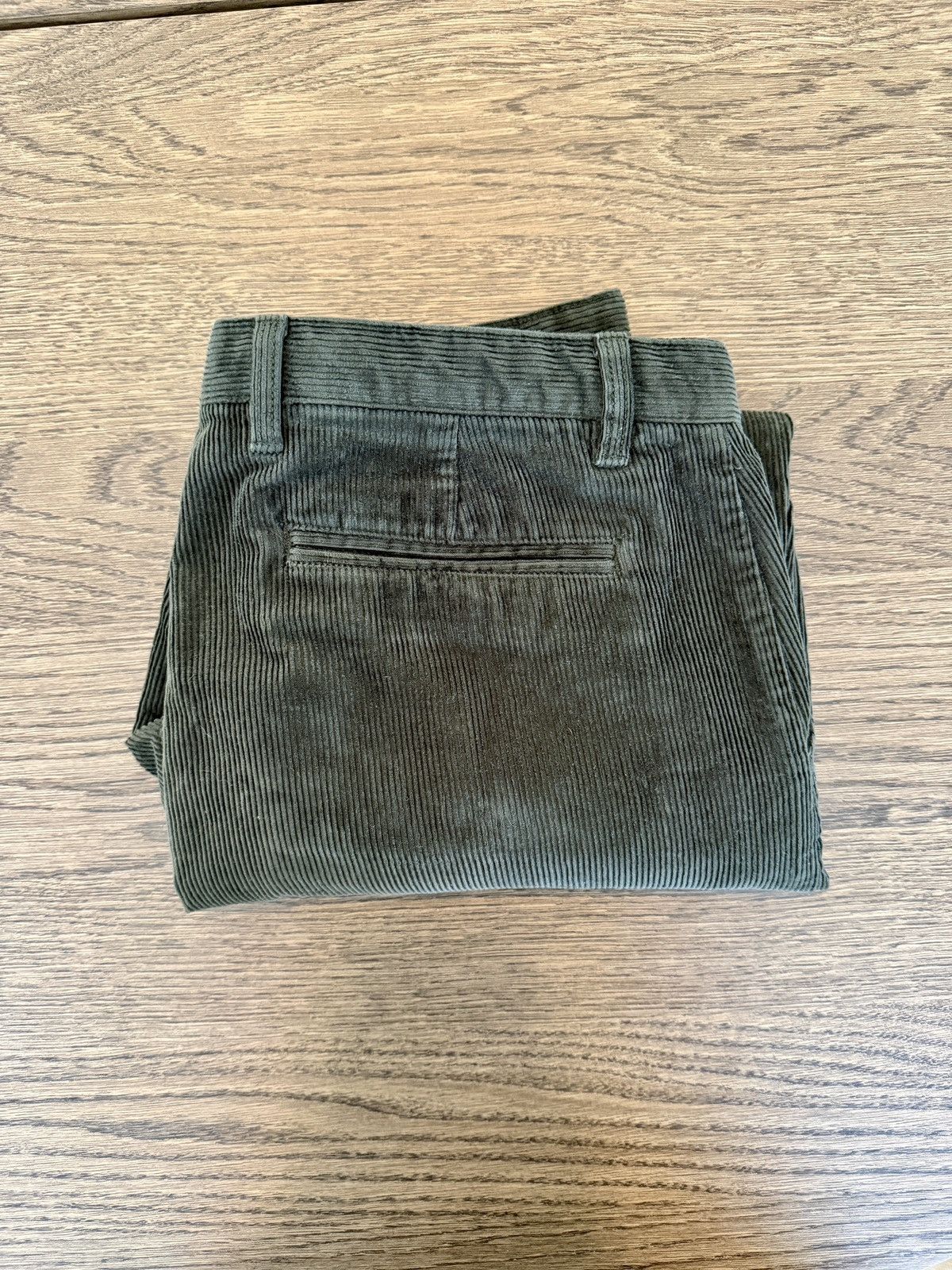 Gap Gap Corduroy Loose Pants. Size US 34 / EU 50 - 1 Thumbnail