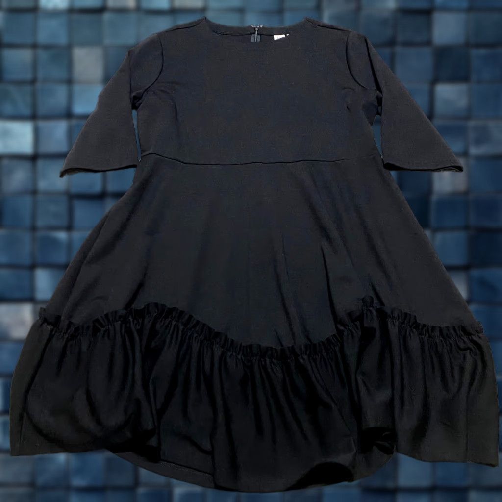 Gap Gap Dress Womens 18 Black Midi 3/4 Sleeve Round Neck A-Line Gap Size 40" / US 18 - 1 Thumbnail