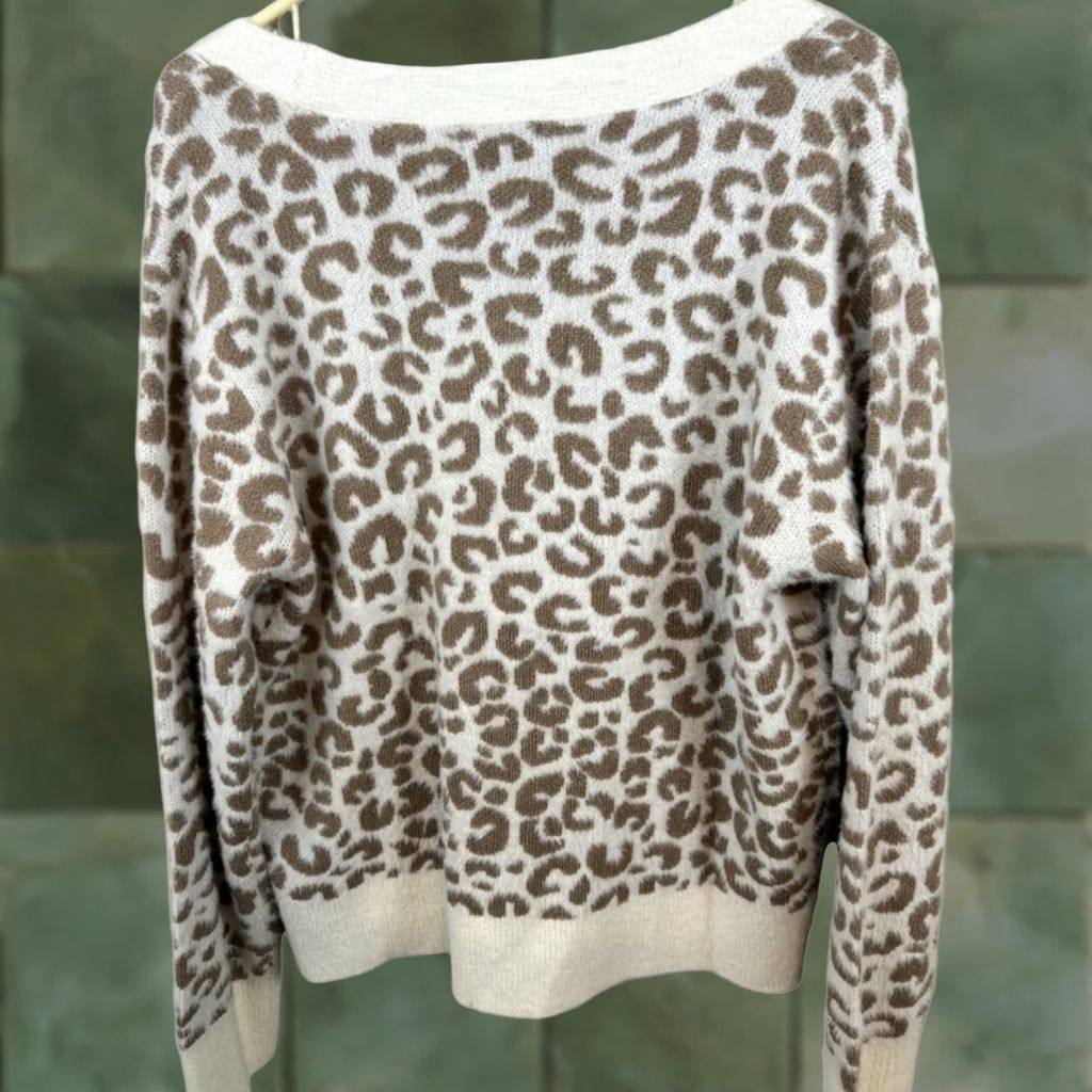 Vintage Violets & Roses Cardigan Sweater Women XL Tan Brown Open Front Knit W 50 Beige Animal Print Long Sleeve Raglan Sleeve V-Neck Fall Winter Size XL / US 12-14 / IT 48-50 - 1 Thumbnail