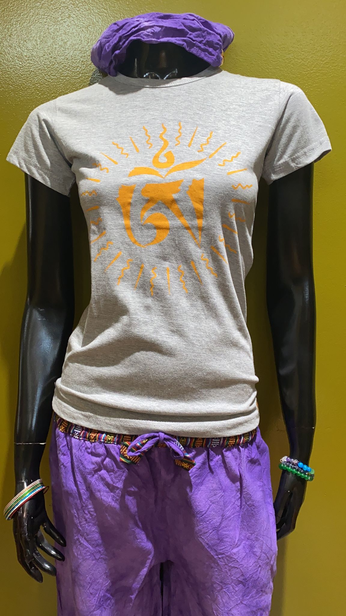 Other Tibetan Om Symbol Painted Tee: 100% Organic Cotton T Shirt Size XS / US 0-2 / IT 36-38 - 1 Preview