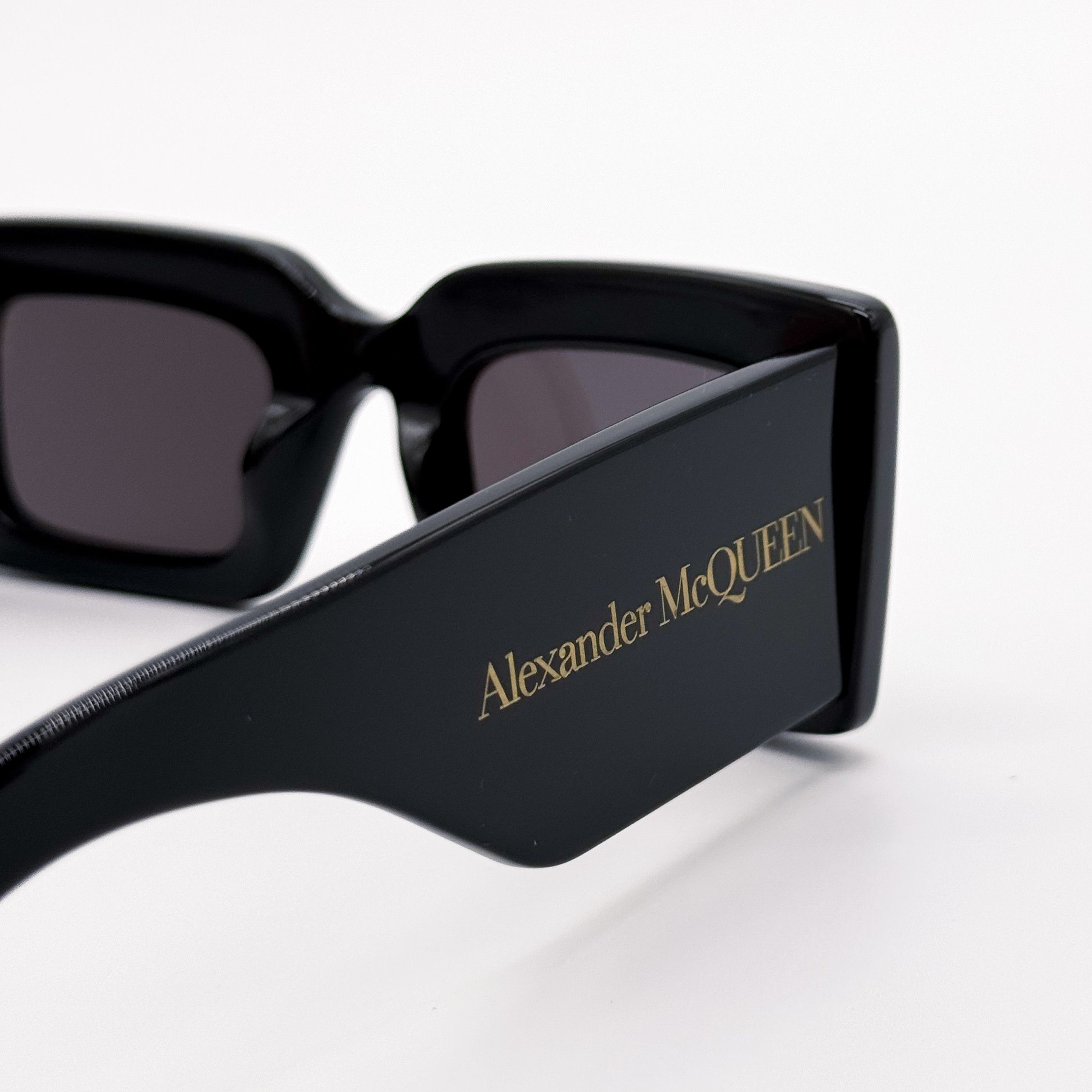 Alexander McQueen NEW ALEXANDER MCQUEEN SUNGLASSES WOMEN SQUARE AM0433S 001 Size ONE SIZE - 6 Thumbnail