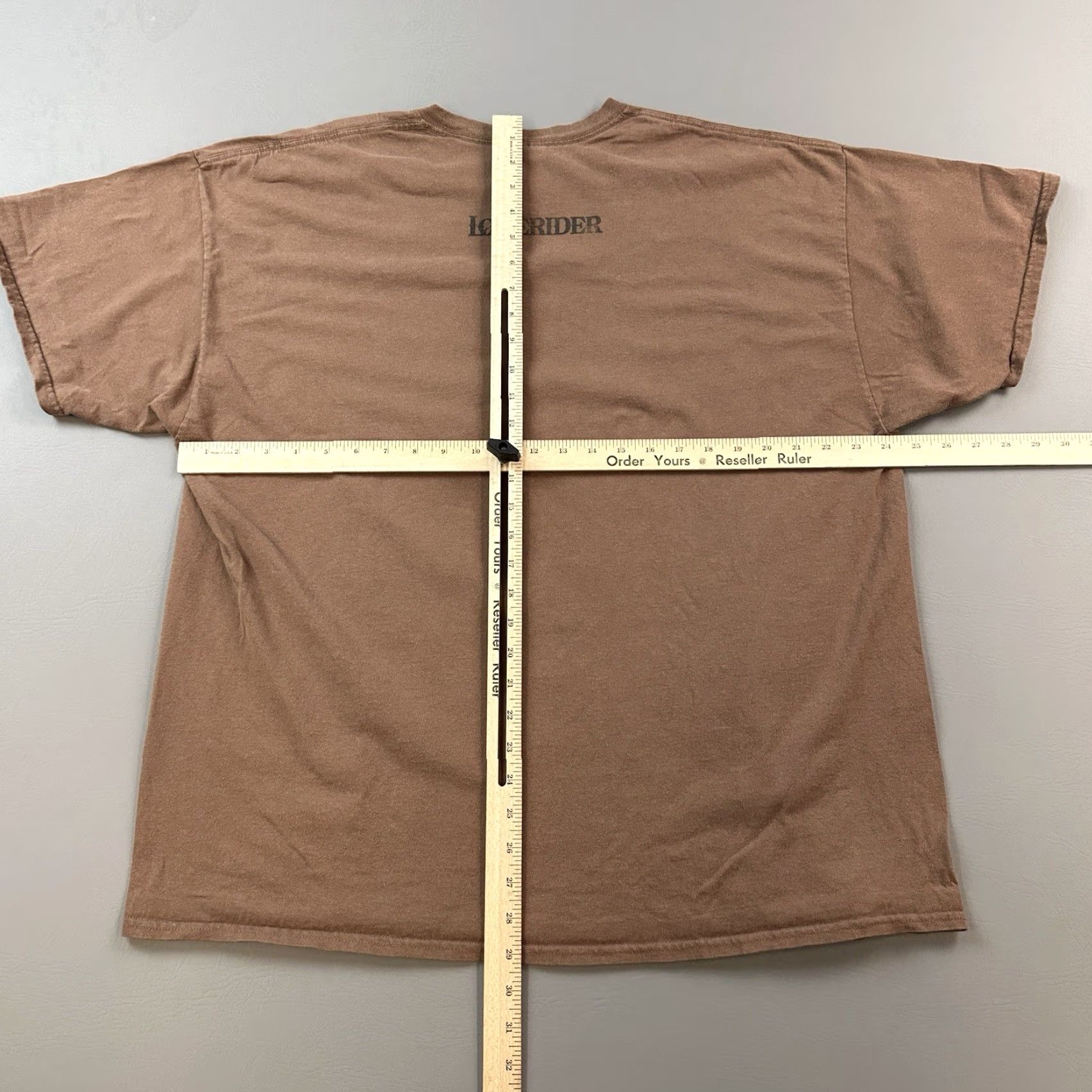 Gildan Lonerider Brewing Company Shirt Mens 2XL Brown Craft Beer Logo Breweriana T-Shirt Vintage - Mens Shirt Brown 2XL Logo Beer Navy? Size US XXL / EU 58 / 5 - 7 Thumbnail
