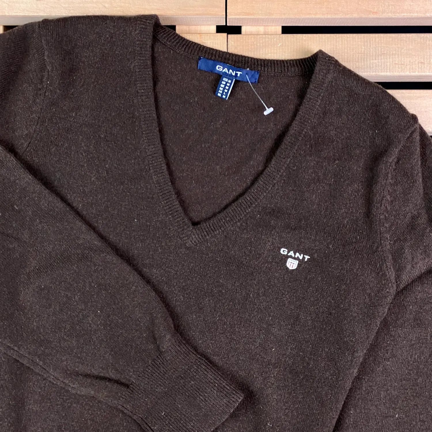 Gant Mens Jumper V Neck Gant Size M Wool Size US M / EU 48-50 / 2 - 2 Thumbnail