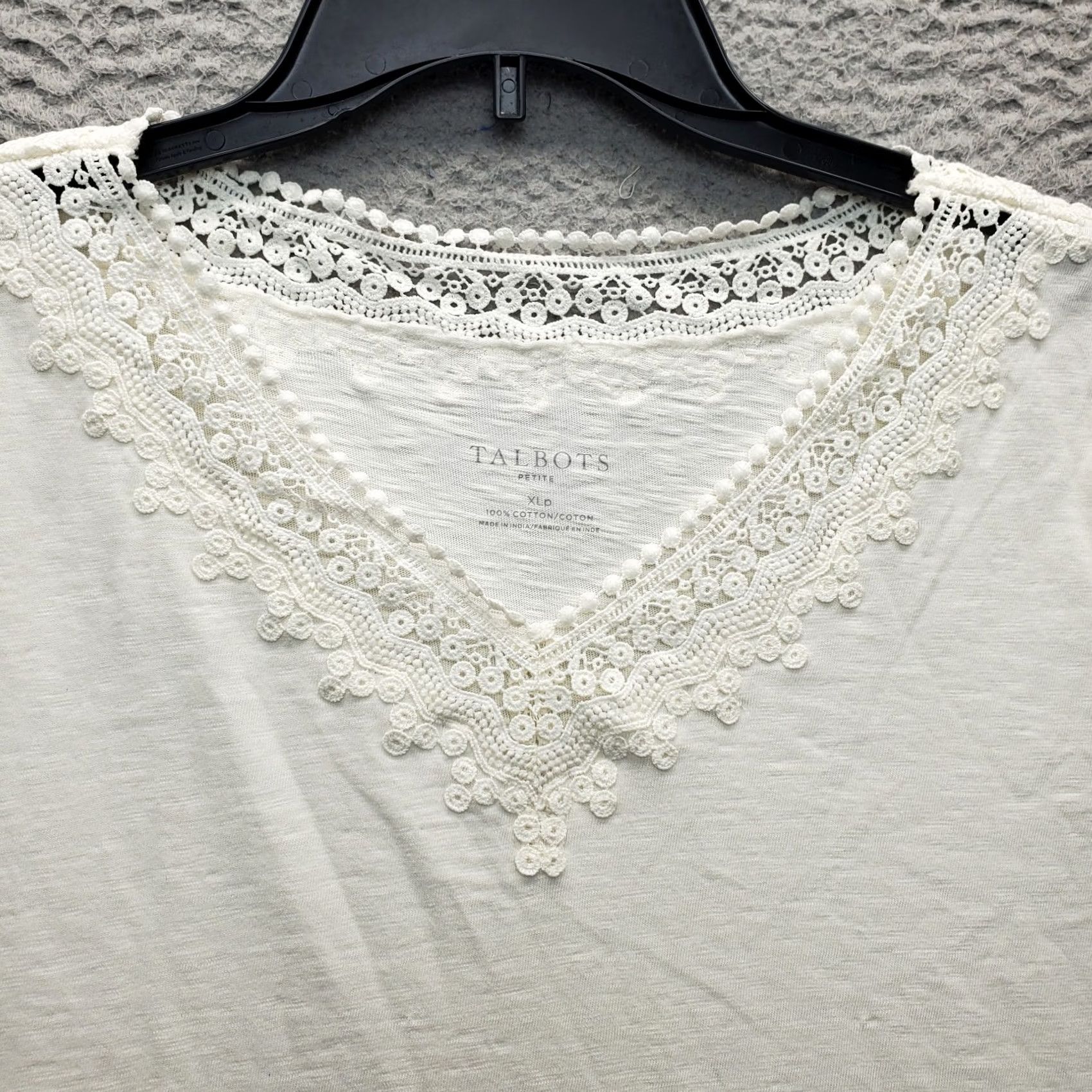 Talbots Talbots Blouse Womens Petites XL Tan Short Sleeve Lace Trim V-Neck Pullover Tank? Size XL / US 12-14 / IT 48-50 - 5 Thumbnail