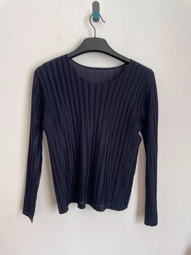 Issey Miyake issey miyake size:3 Dark blue long sleeves 2505-Nextarrow Size XXS / US 00 / IT 34 - 1 Thumbnail