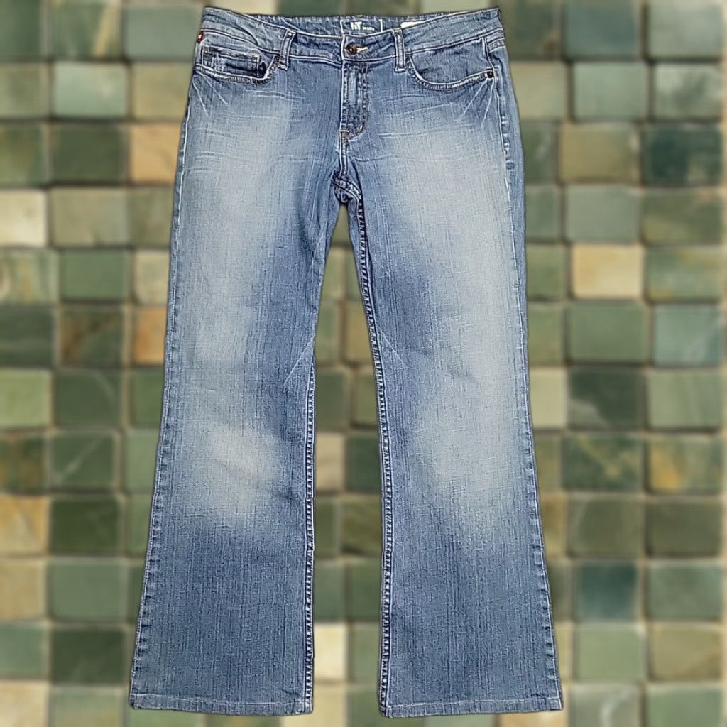 Vintage VINTAGE IT Jeans Womens Jeans 30 Blue Bootcut Y2K Low Rise Stretch Denim Grunge Women 30 Blue Bootcut Jeans 90s USA Y2K Denim Vintage Size 30" / US 8 / IT 44 - 1 Thumbnail