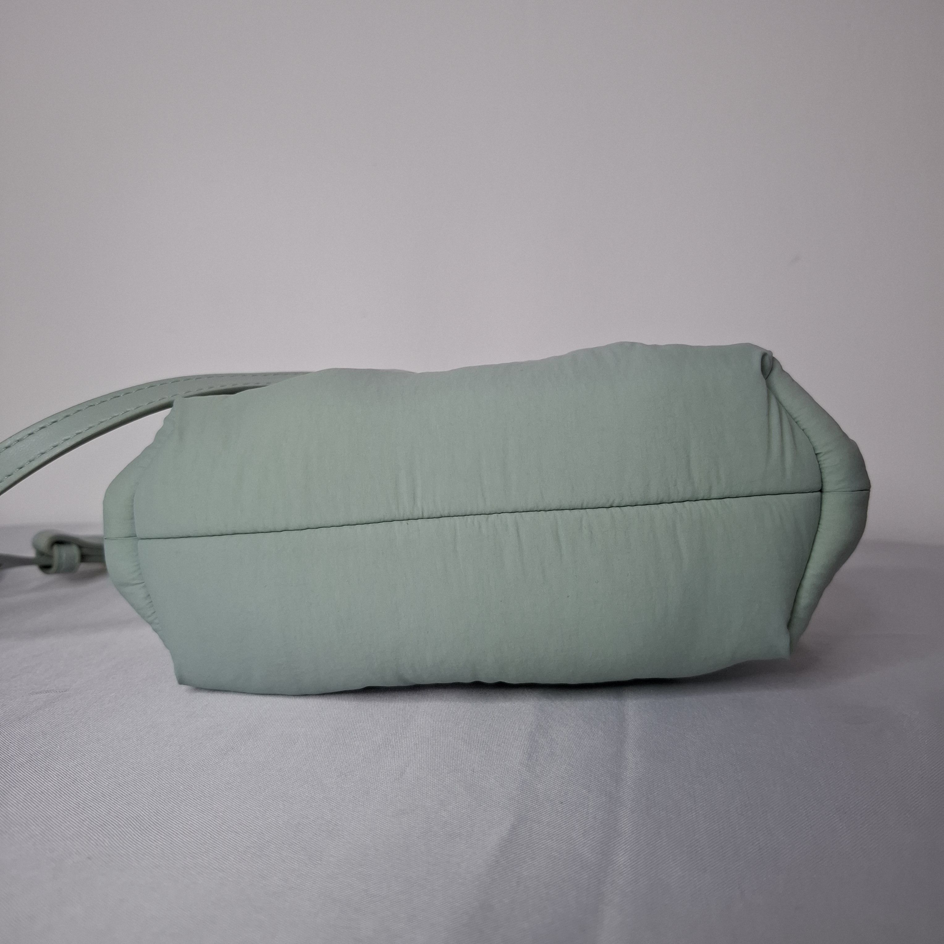 THEMOIRe Themoirè Gya Nylon Chain Ruched Mint Blue Handbag Size ONE SIZE - 6 Thumbnail