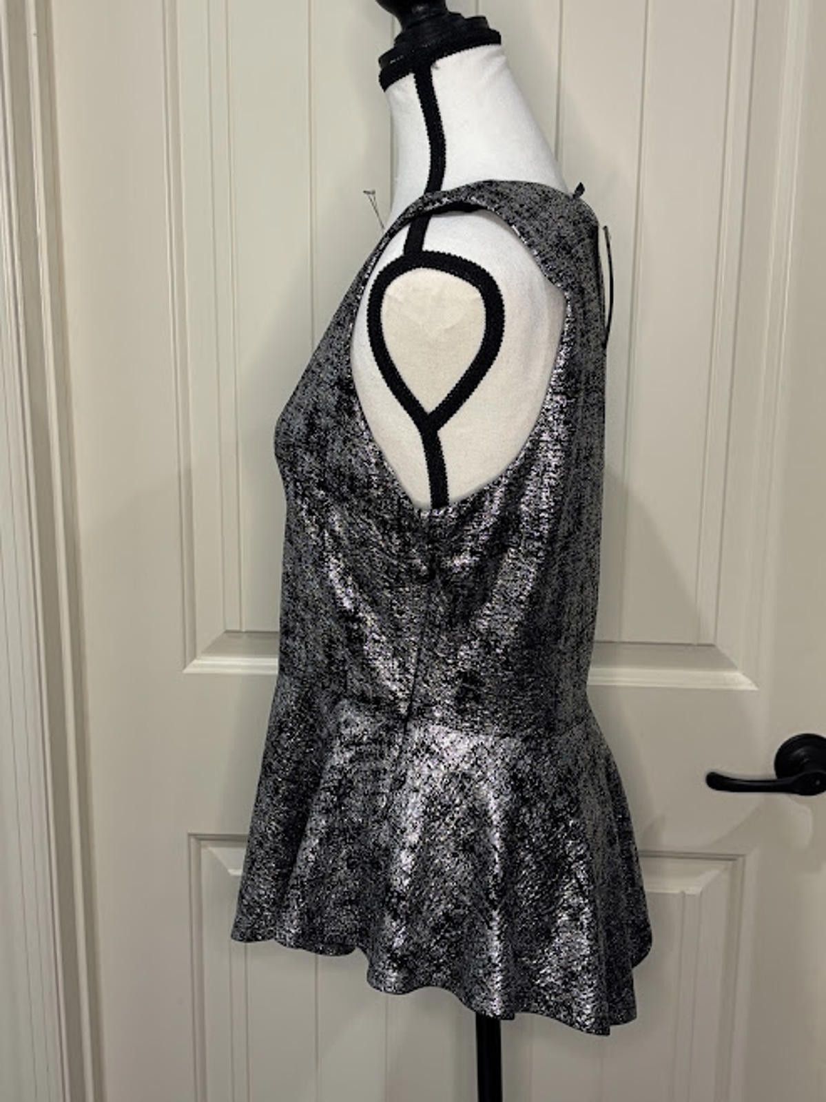 Other 17. Karen Kane Size L NWT Women's Metallic Silver Peplum Top Size L / US 10 / IT 46 - 2 Thumbnail