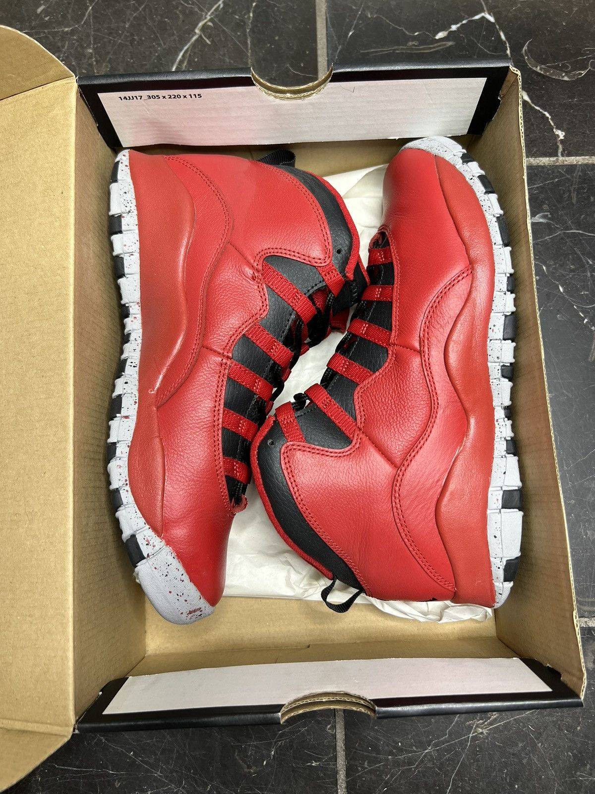 Jordan Brand Jordan Bulls Over Broadway 10s GS 7Y Worn Twice! Size US 7 / EU 40 - 7 Thumbnail