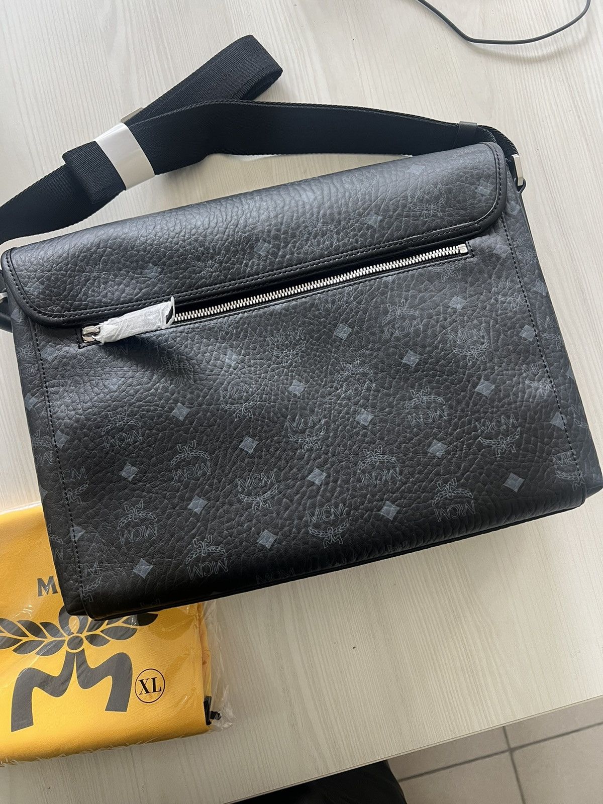 MCM Aren Messenger in Visetos Size ONE SIZE - 15 Thumbnail
