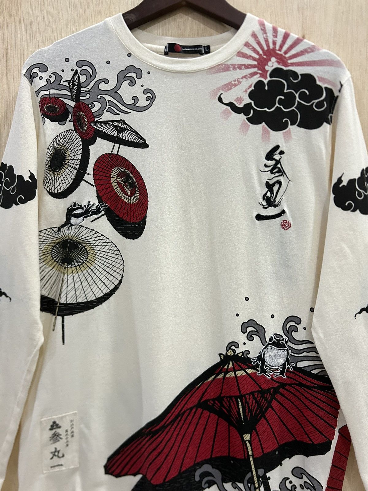 Japanese Brand Sanmaruichi Co Ltd Sukajan Embroidery Karakuri Style Tee Size US L / EU 52-54 / 3 - 3 Thumbnail