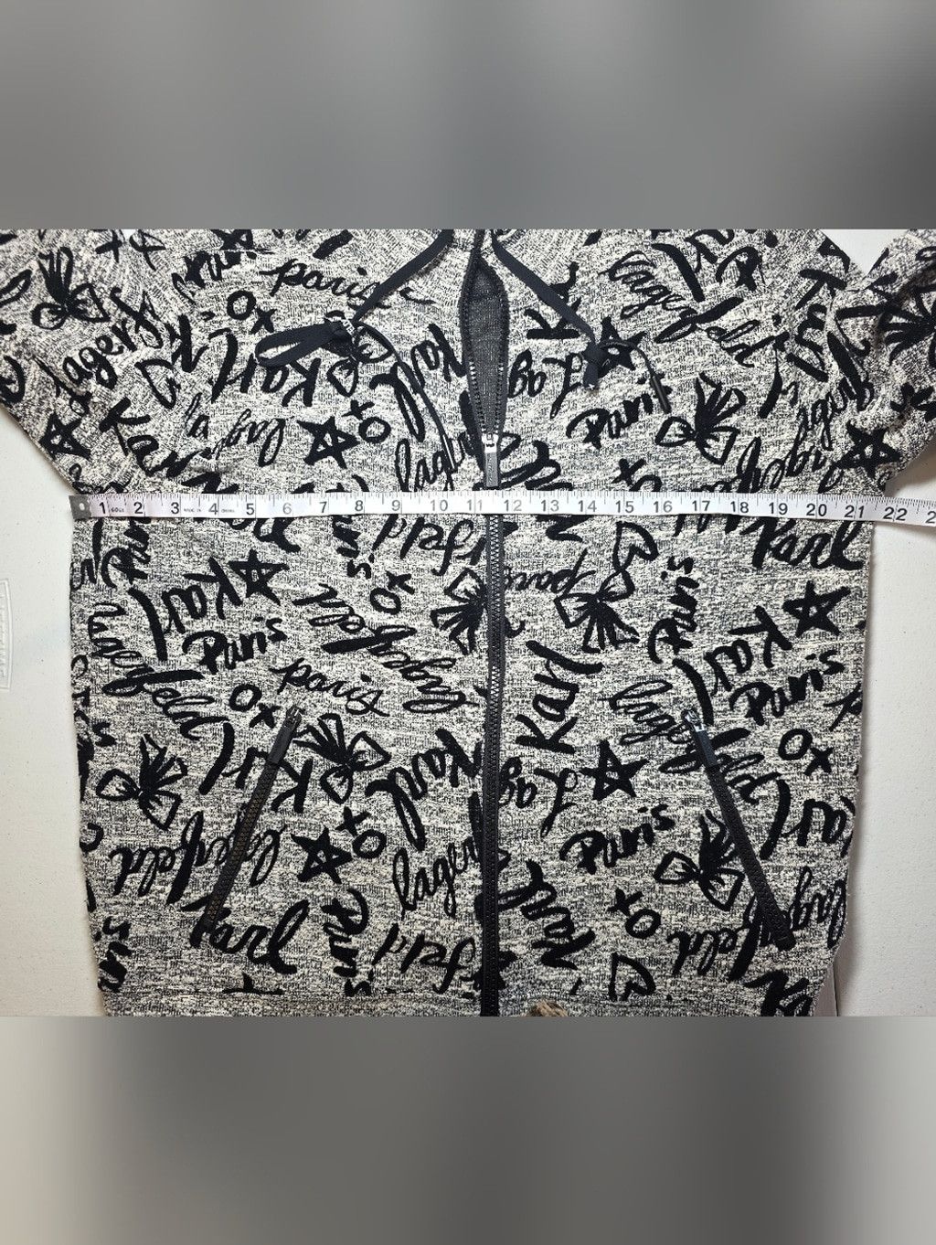 Karl Lagerfeld Karl Lagerfeld Paris Gray Black Logo Graffiti Zip Front Jack Size L / US 10 / IT 46 - 9 Thumbnail