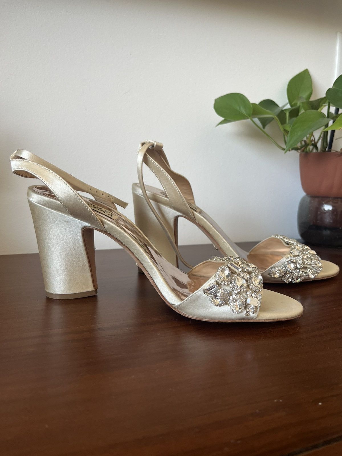 Badgley Mischka Badgley Mischka Clara Embellished Sandal Size US 8.5 / IT 38.5 - 2 Thumbnail