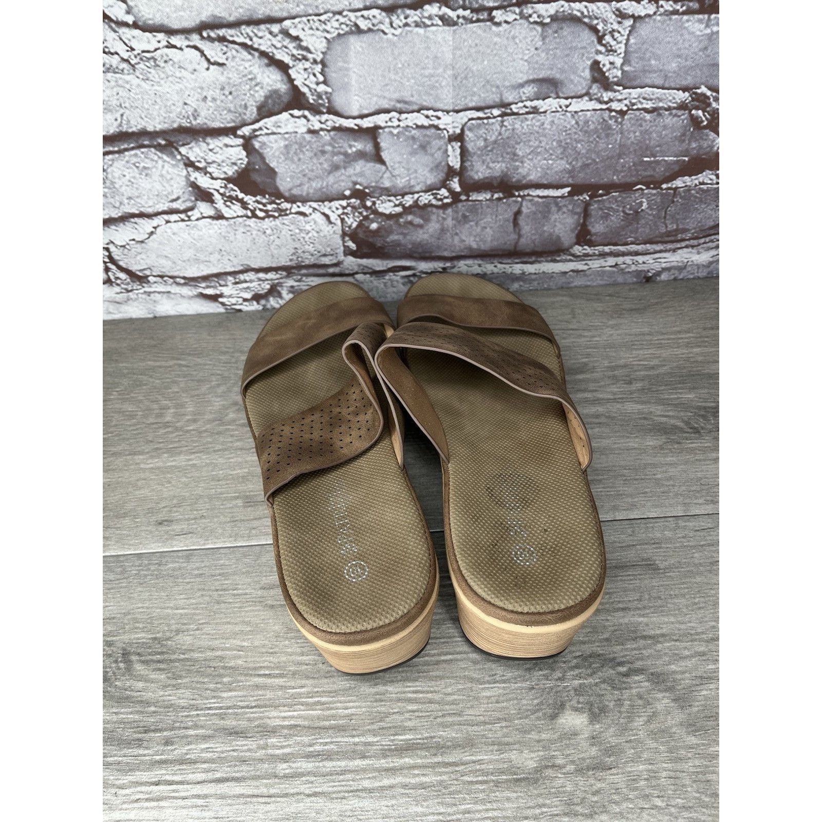 Patricia Rae Patrizia Brown Leather Perforated Slip On Wedge Sandals Wome Size US 10.5 / IT 40.5 - 8 Thumbnail