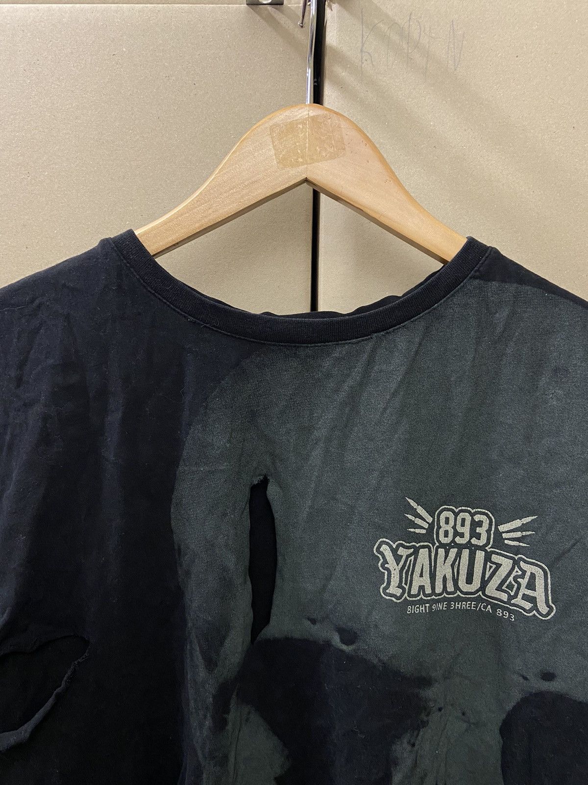 Affliction × Japanese Brand × Vintage Vintage Skulls Y2K Tee T Shirt Affliction Distressed Japanes Size US XL / EU 56 / 4 - 3 Thumbnail