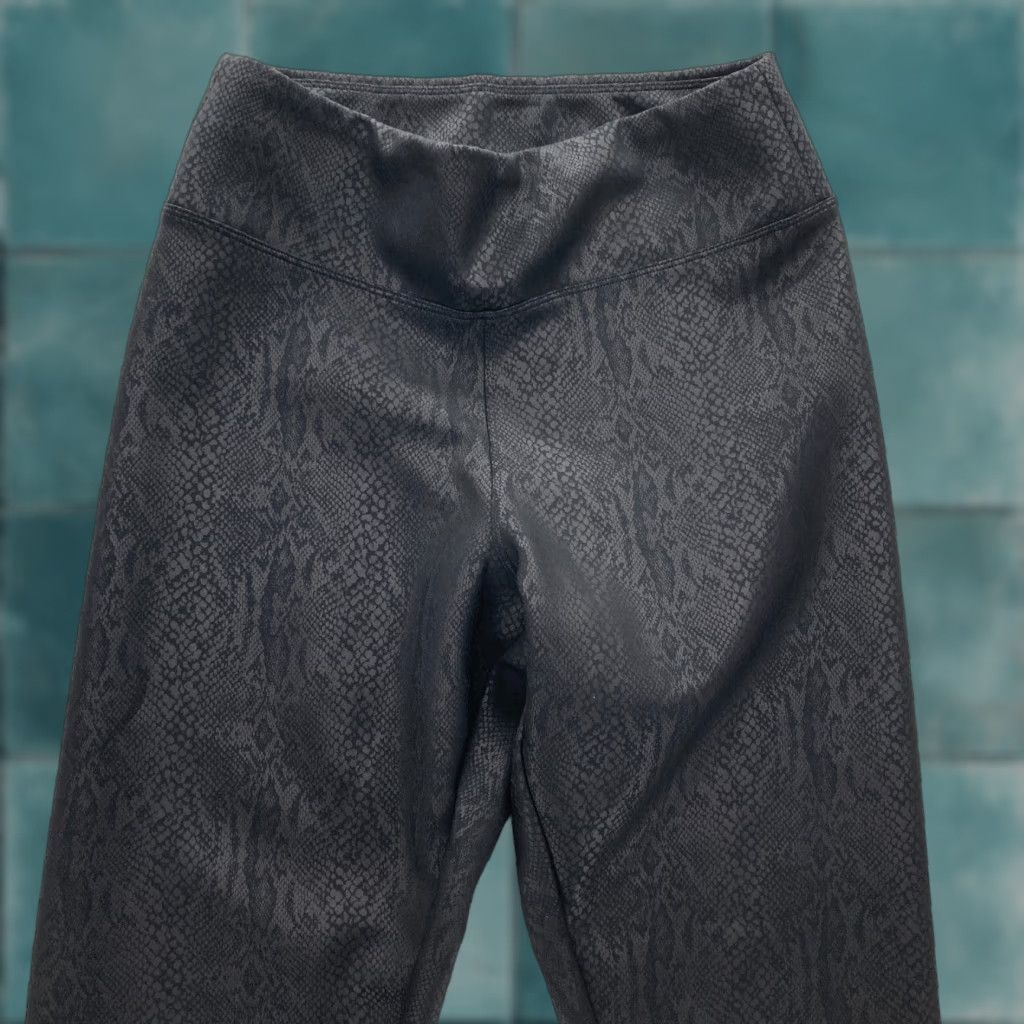 Express Express Leggings Women's Medium Black Snakeskin Print Stretch Skinny Ankle NWT Size 32" / US 10 / IT 46 - 1 Thumbnail