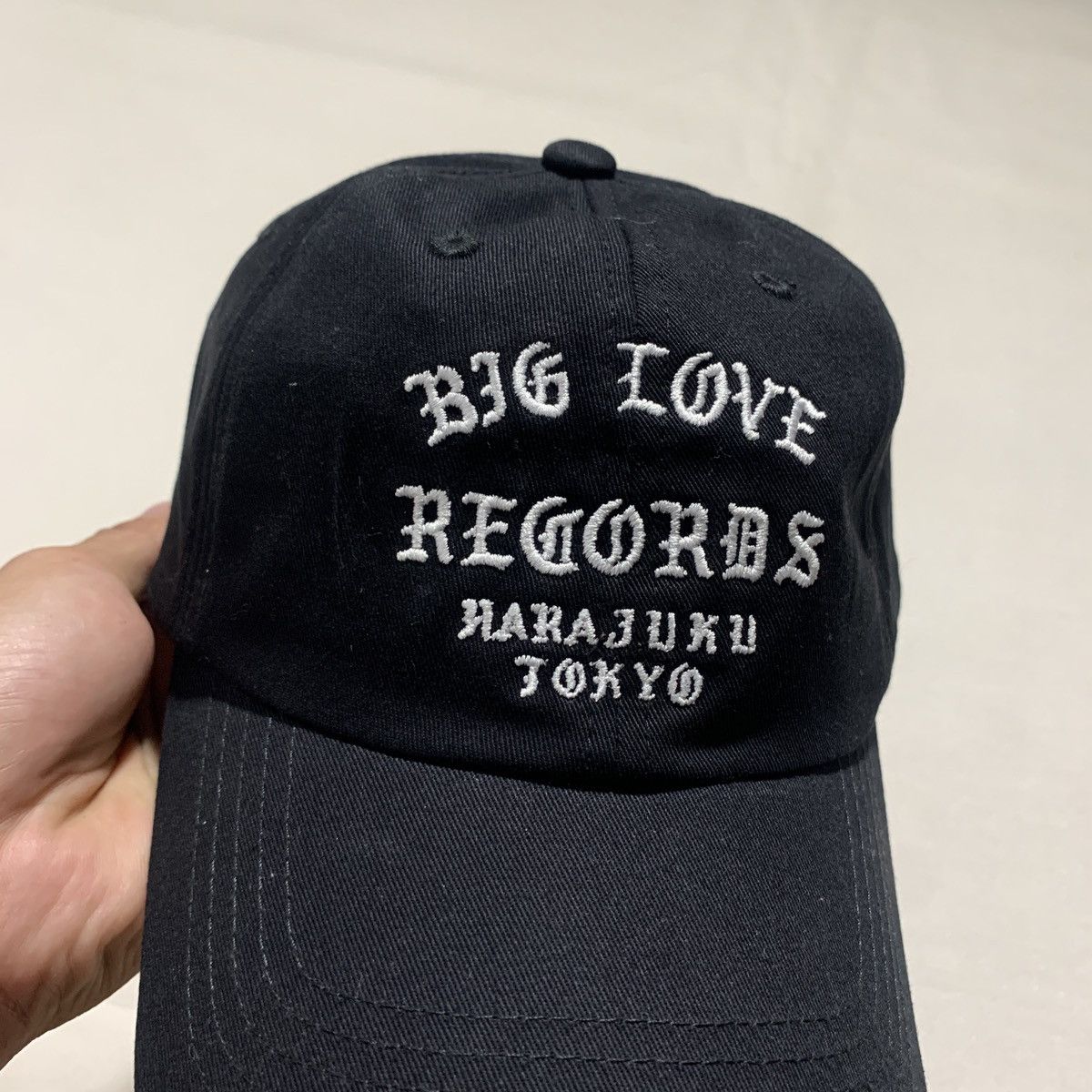 Band Tees BIG LOVE RECORDS LOGO CAP HAT 2024 Size ONE SIZE - 2 Thumbnail