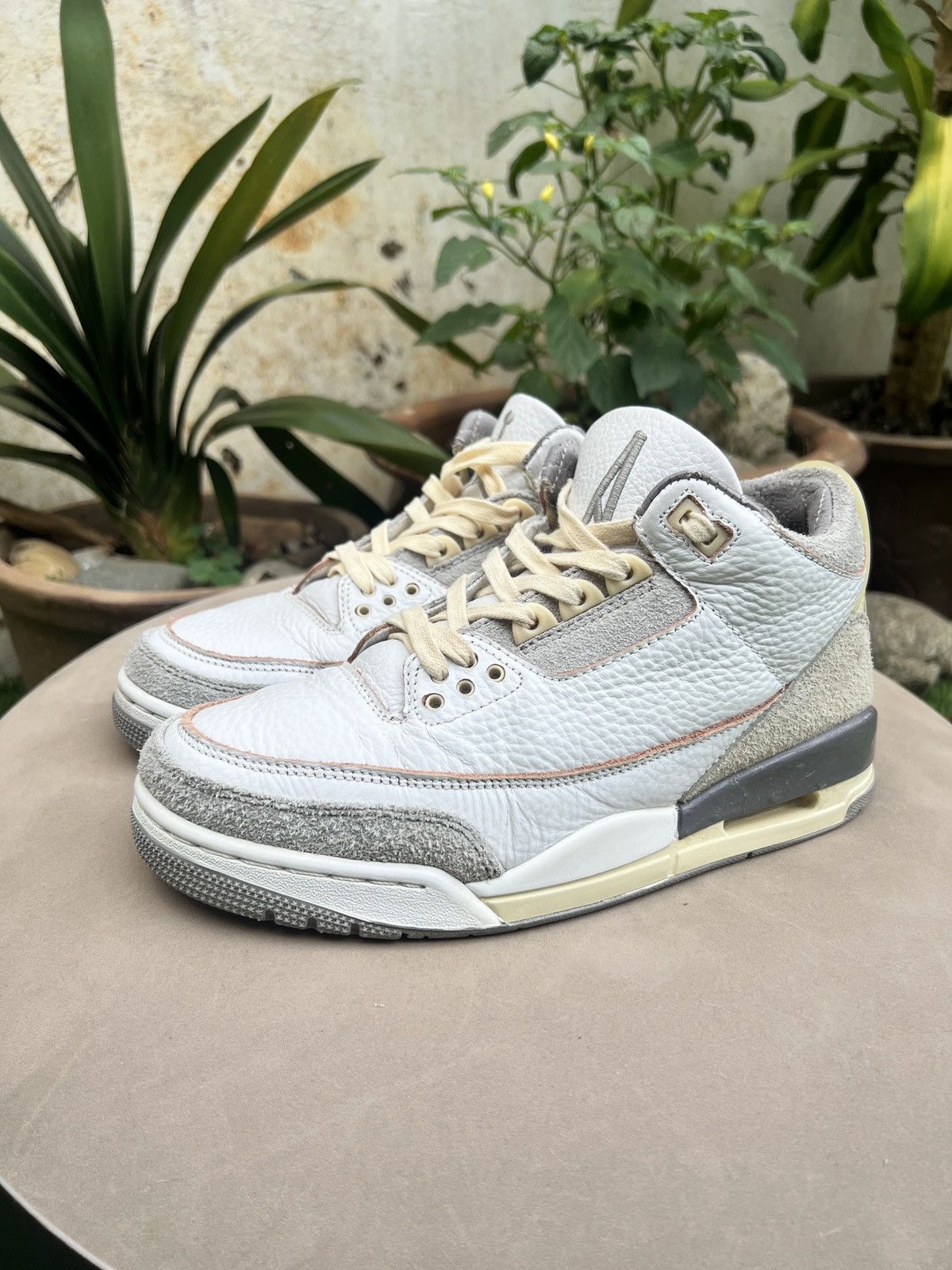 A Ma Maniere × Jordan Brand Air Jordan 3 x A Ma Maniére 'For The Love' (HV8571-100) Size US 8 / EU 41 - 1 Thumbnail