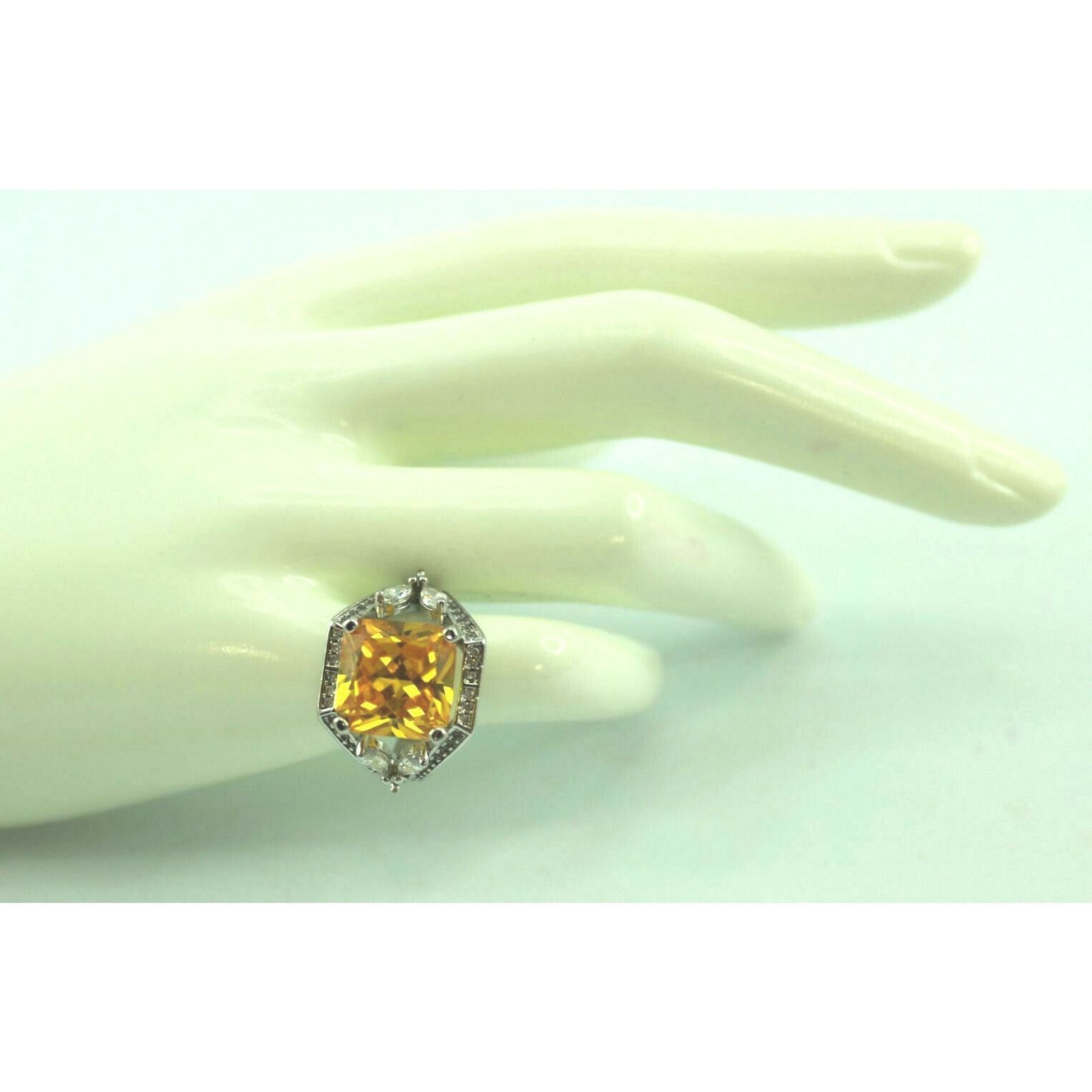 Other 925 Sterling Silver Ring • Square Cut CZ Faux Citrine •Sz7 Size ONE SIZE - 2 Thumbnail