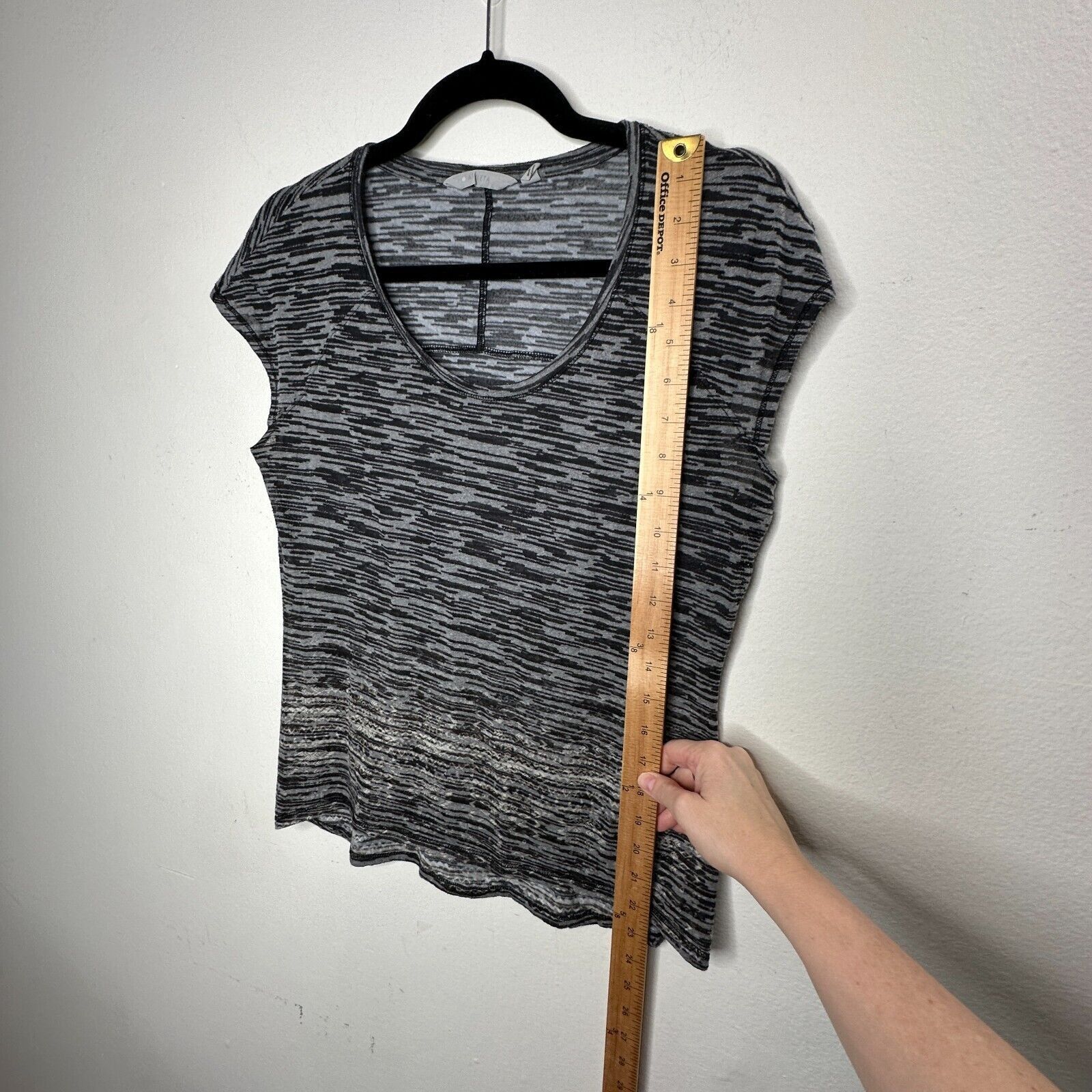 Athleta Athleta Black Gray Striped Burnout Scoop Cap Sleeve Top Med Size M / US 6-8 / IT 42-44 - 5 Thumbnail