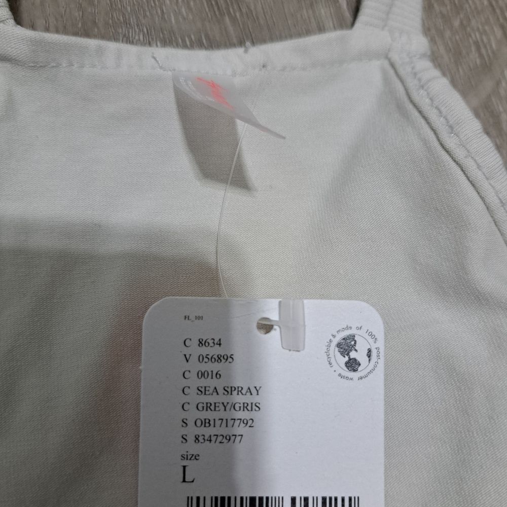 Free People Free People Movement Hot Shot V- Neck Sleeveless Patch Pocke Size L / US 10 / IT 46 - 6 Thumbnail