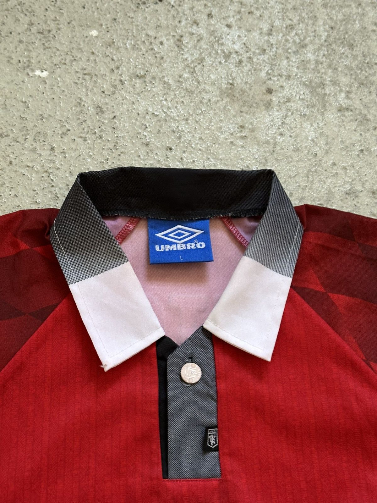 Umbro Vintage Umdro Machster United #7 Cantona Sharp 1996-1998 Size US L / EU 52-54 / 3 - 6 Thumbnail