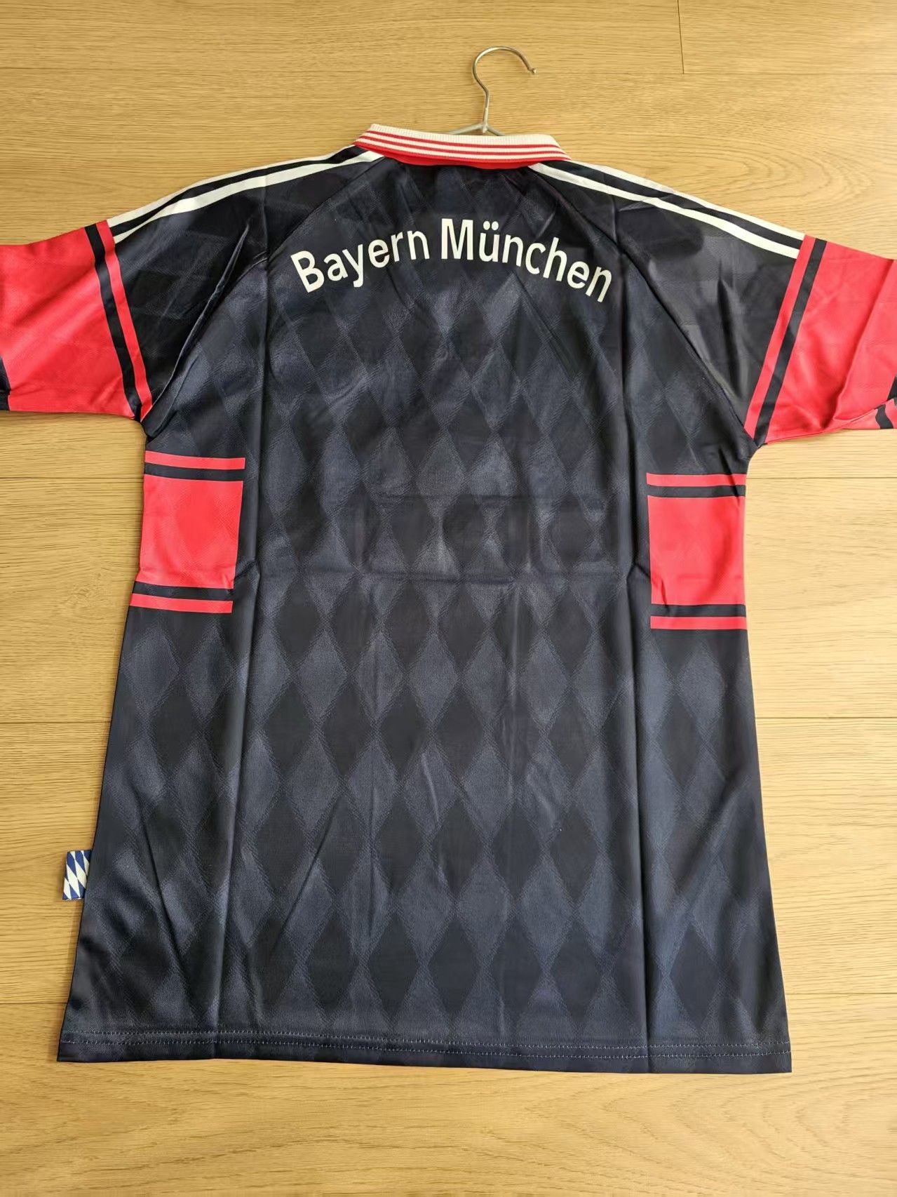 Other 1997 99 Bayern Munich Jersey Size US M / EU 48-50 / 2 - 2 Thumbnail