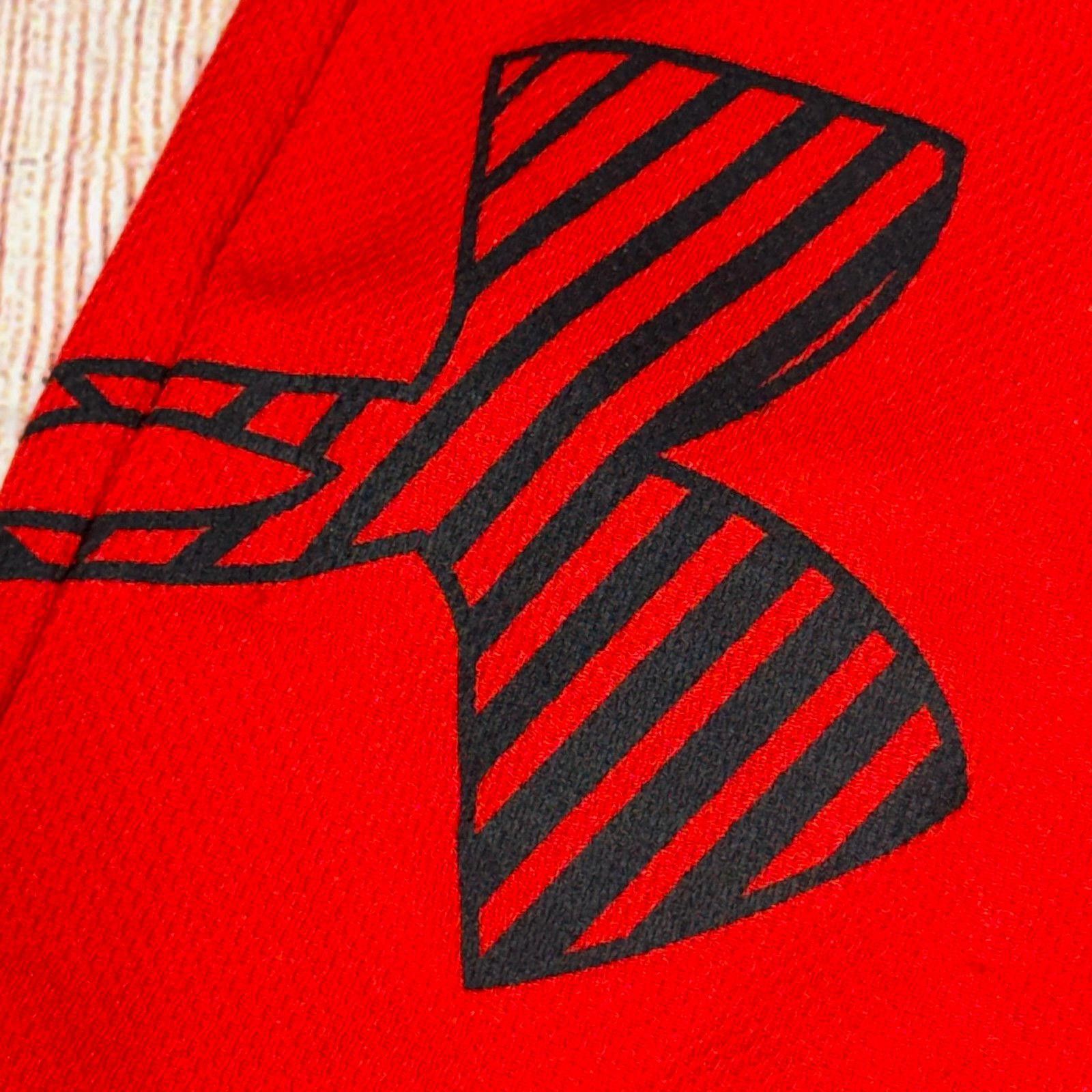 Under Armour Under Armour Boys Size 5 Red Athletic Shorts Size US 26 / EU 42 - 2 Thumbnail