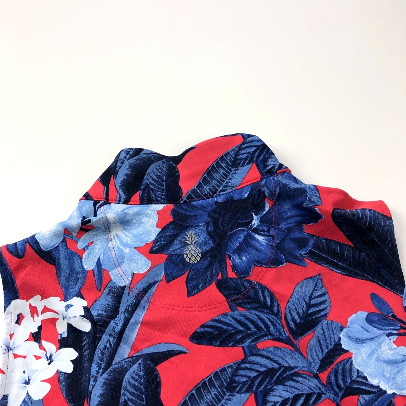 Tommy Bahama Tommy Bahama Island Zone XS 1/4 Zip Pullover Sleeveless Floral Red Blue Shirt Women XS Floral Red Blue Island Zone 90s Outdoor Tropical Navy? Size XS / US 0-2 / IT 36-38 - 5 Thumbnail