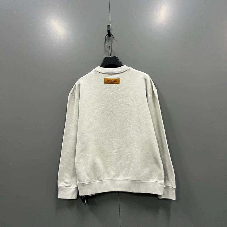 Louis Vuitton Louis Vuitton Brand logo embroidered pullover sweatshirt 25 Size US XL / EU 56 / 4 - 2 Thumbnail
