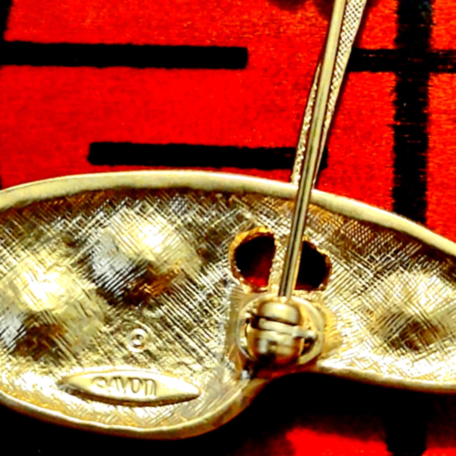 Vintage STUNNING AVON~ Old Vintage Golf Club Pin~Pristine condition Size ONE SIZE - 2 Thumbnail