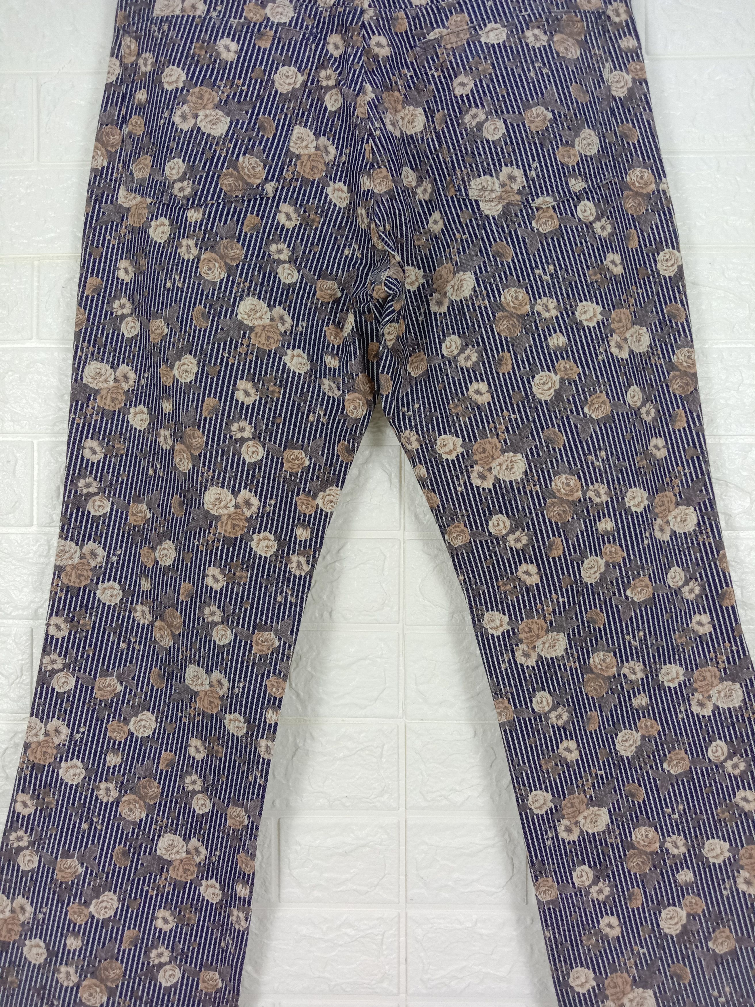 Japanese Brand Vintage Japanese Art Striped Full Printed Floral Flare Jeans Size US 30 / EU 46 - 7 Thumbnail