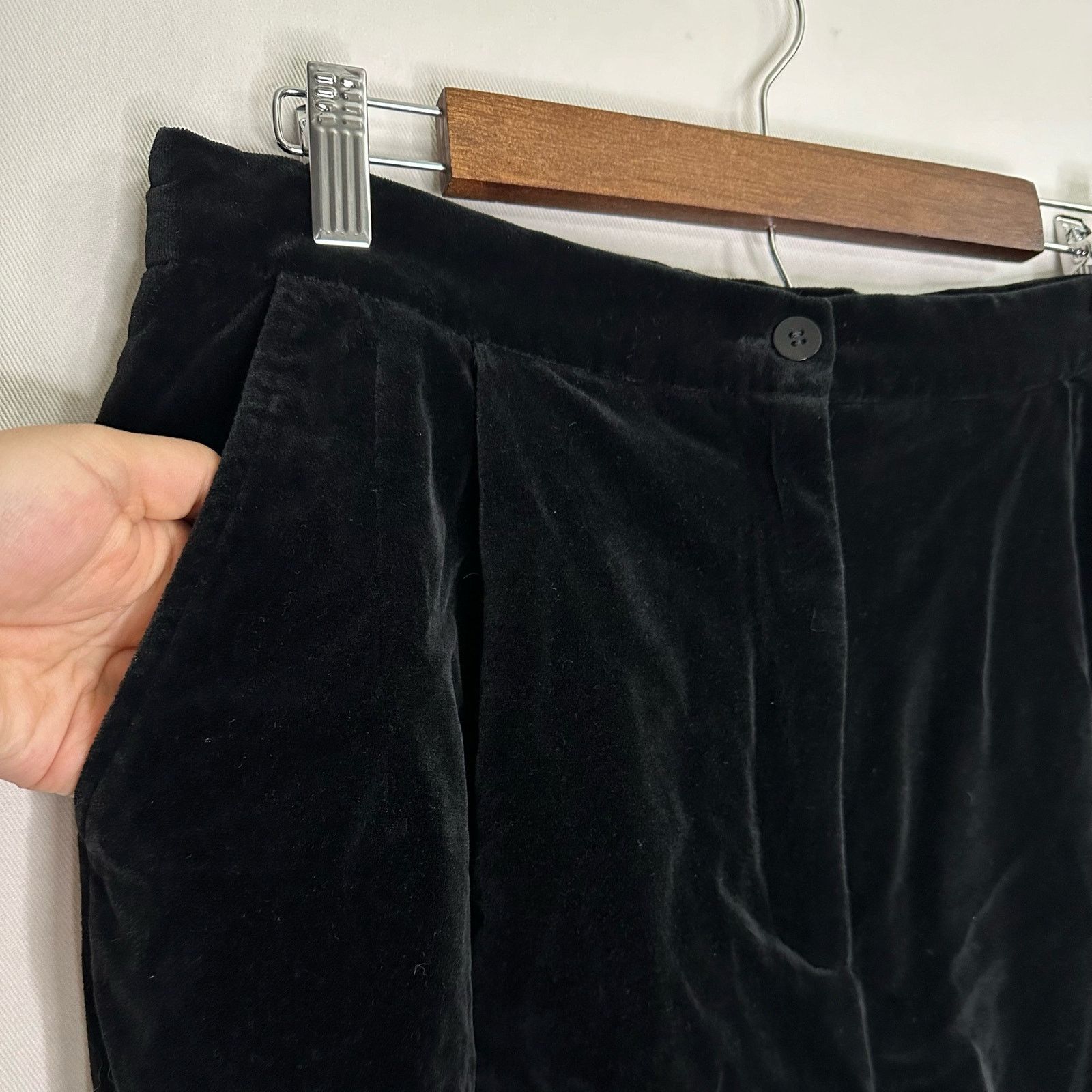Vintage Country Shop Vintage Size 14 Black Velvet High Waisted Pants Size 36" / US 14 / IT 50 - 3 Thumbnail