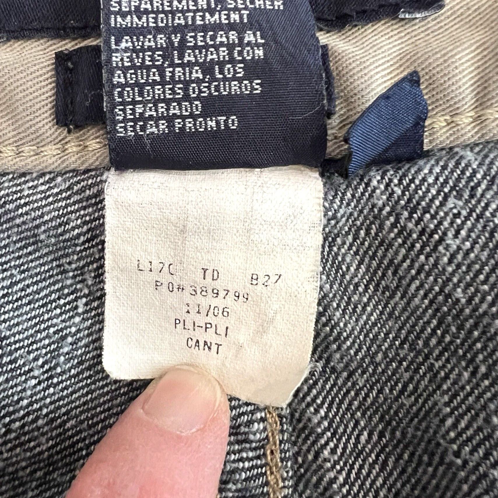 Tommy Hilfiger VINTAGE Tommy Hilfiger Jeans Men Denim 33x34 Dark Wash Mid-Rise 5-Pocket Classic Size US 33 - 5 Thumbnail