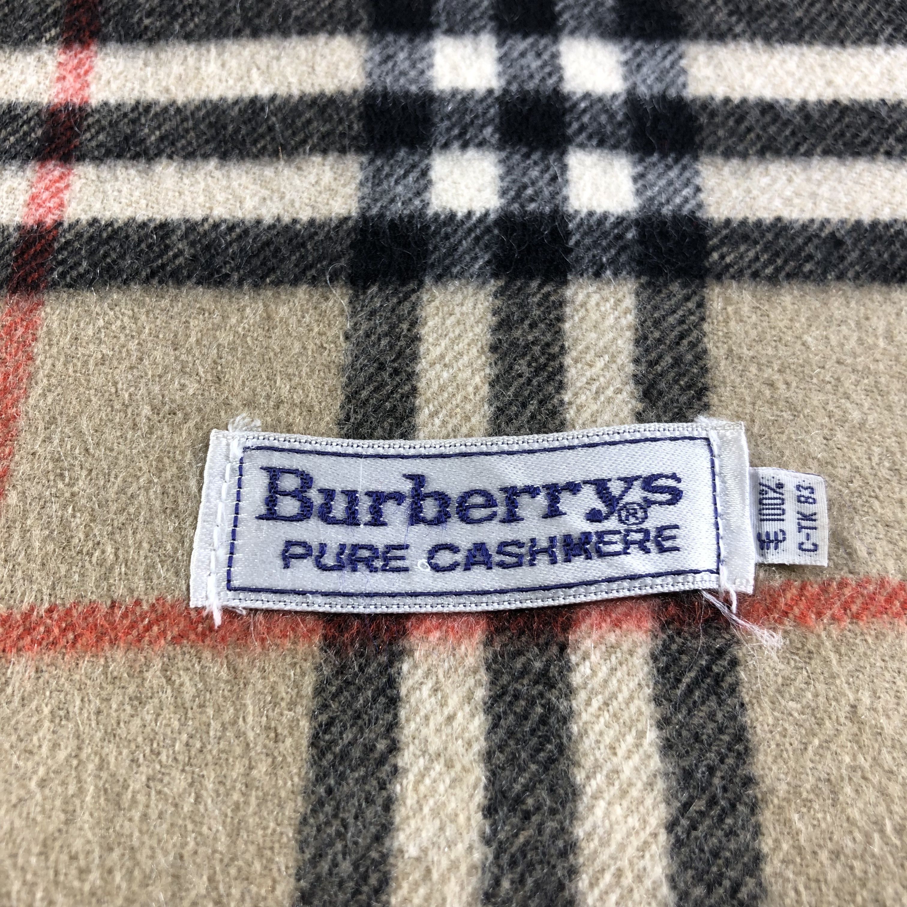 Burberry Burberrys Nova Check Tan Cashmere Scarf Muffler V1762 Size ONE SIZE - 4 Thumbnail
