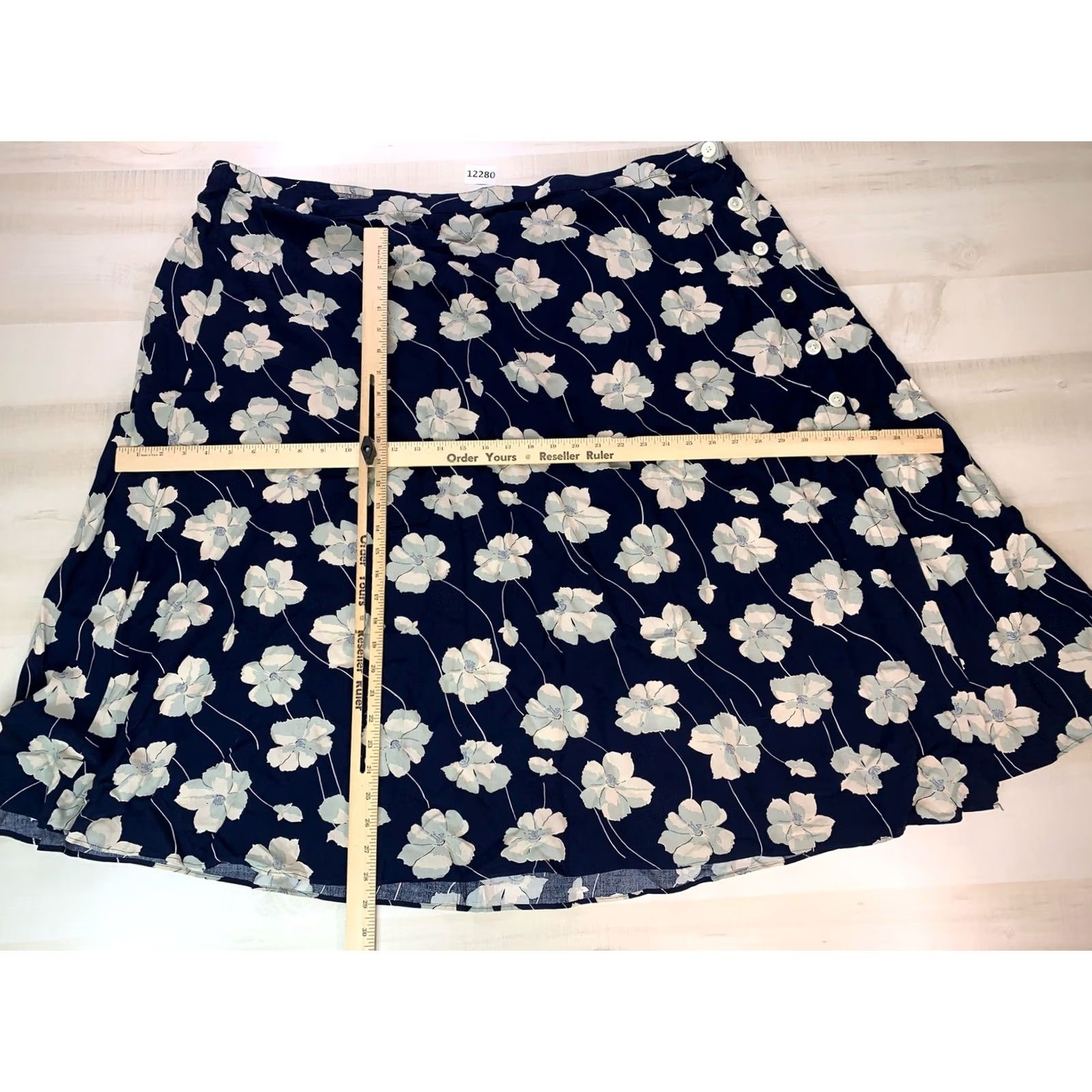 Chaps Chaps Plus Size Womans Floral Button Side Shift Skirt 4X Multicolor Midi Skirt Womens Summer Floral City 4X Size 40" / US 18 - 4 Thumbnail