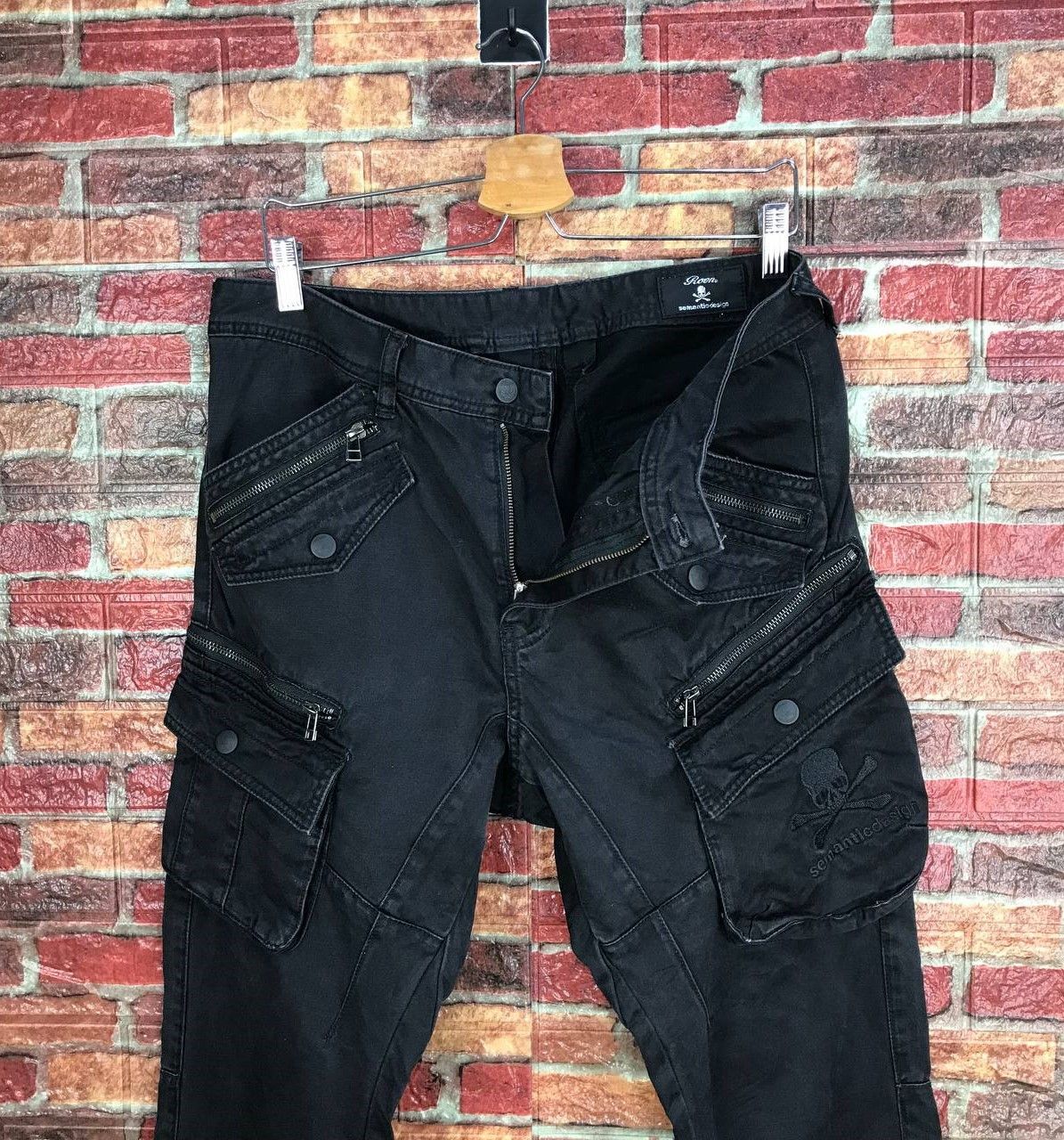 Mastermind Japan RARE ROEN X SEMANTIC MASTERMIND SKULL FADED BLACK CARGO Size US 31 - 2 Thumbnail
