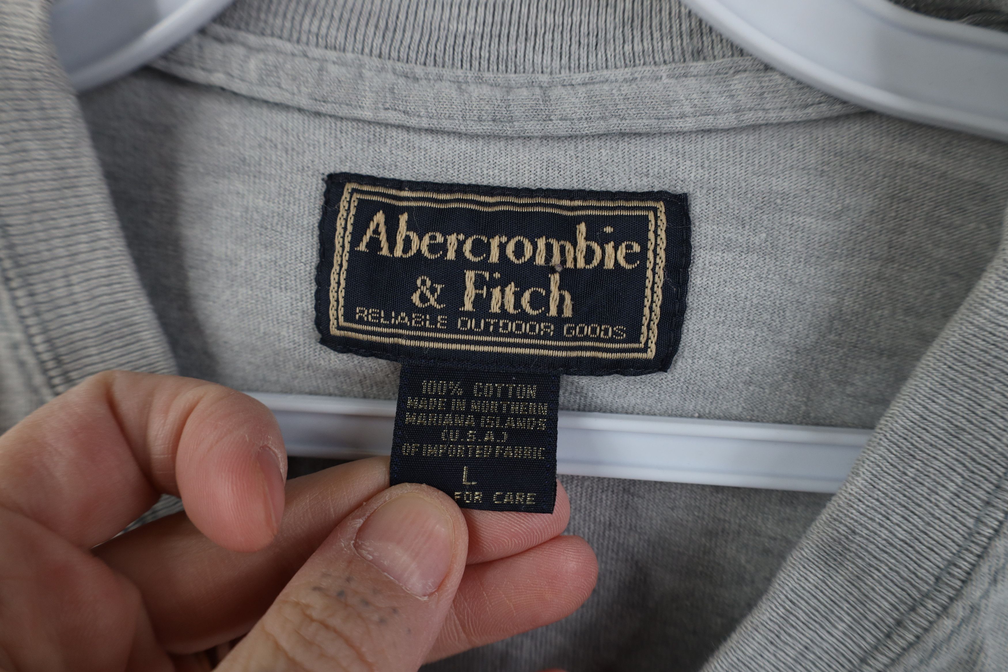 Abercrombie & Fitch Vintage 90s Abercrombie & Fitch Long Sleeve Pocket T-Shirt Size US L / EU 52-54 / 3 - 7 Thumbnail