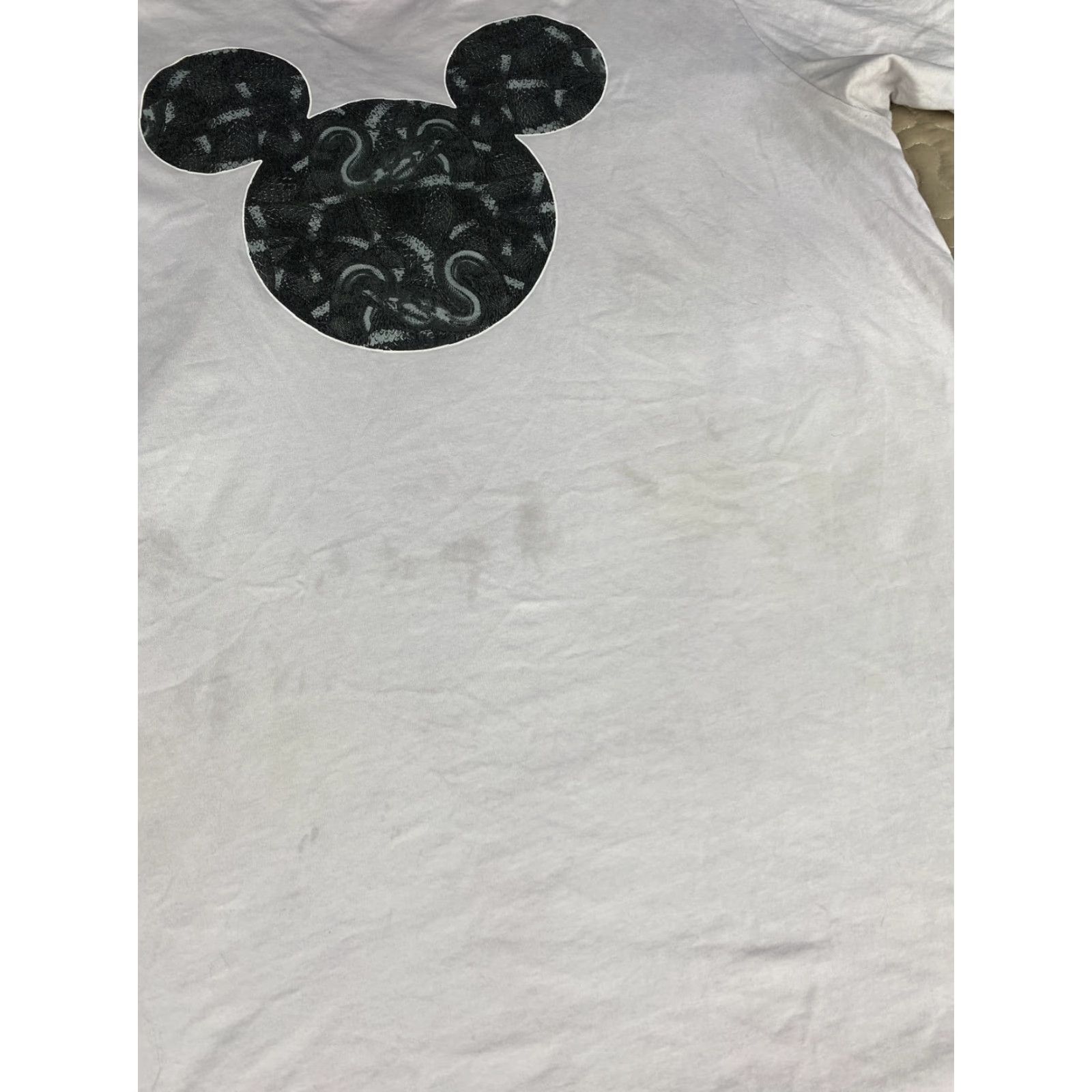 Disney VINTAGE Marcelo Burlon x Disney Mickey Mouse Snakes T-Shirt XL White Men Short Sleeve Crew Neck 2012 Mens Size US XL / EU 56 / 4 - 3 Thumbnail