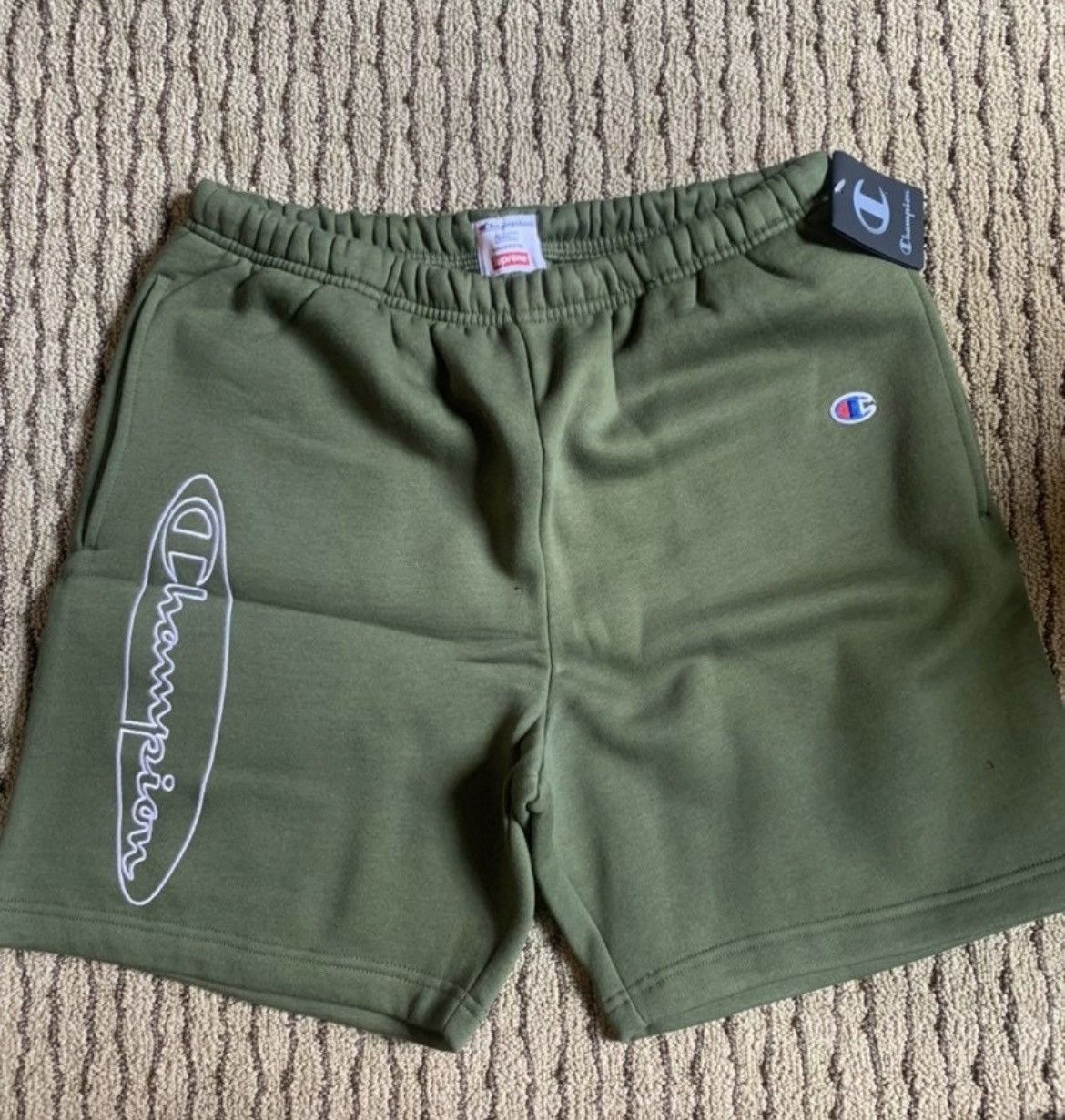 Supreme x Champion collab sweat shorts NEW in Olive