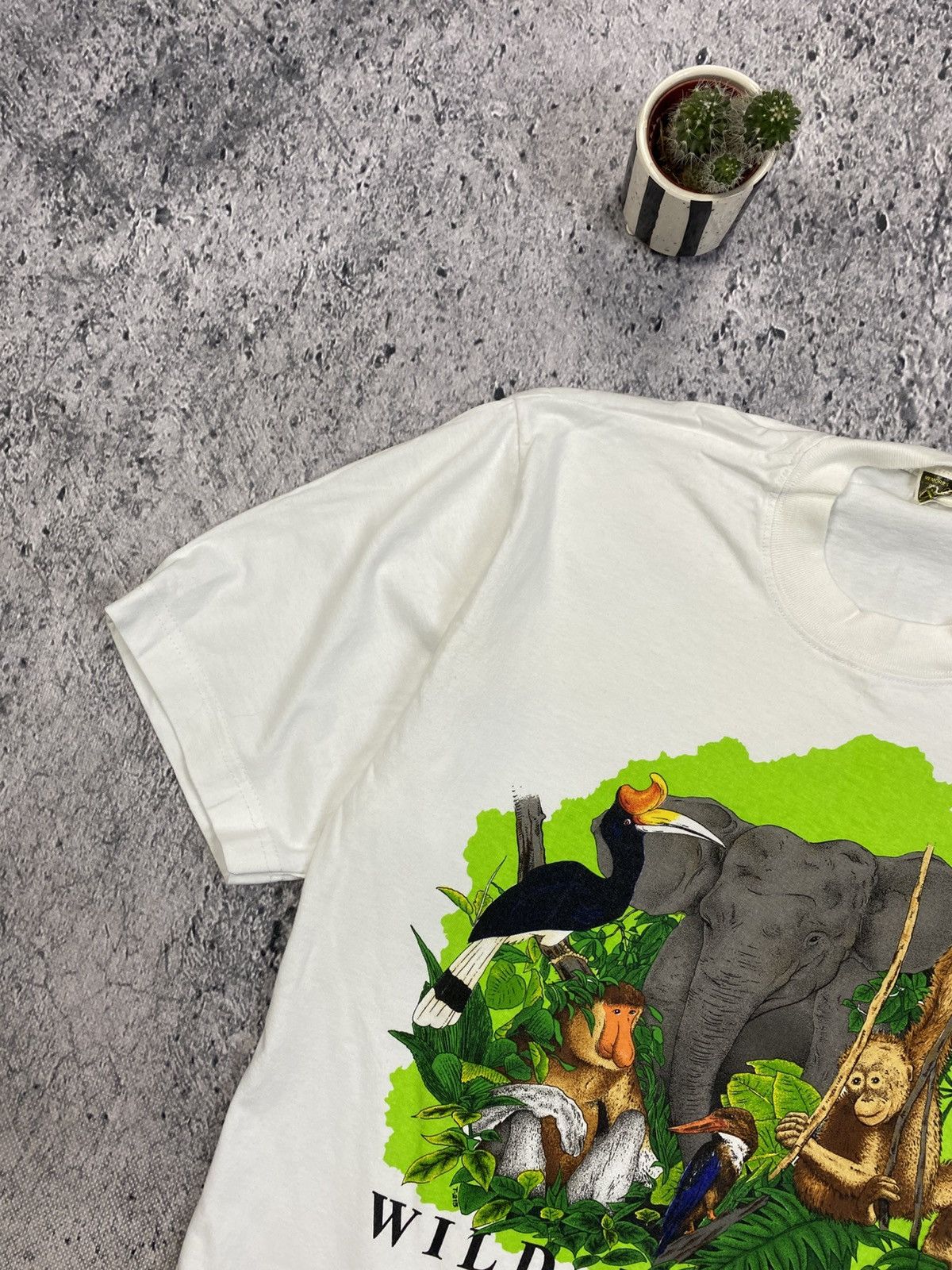 Vintage Wild Borneo Tee Vintage Jungle USA Single Stich Size US L / EU 52-54 / 3 - 2 Thumbnail