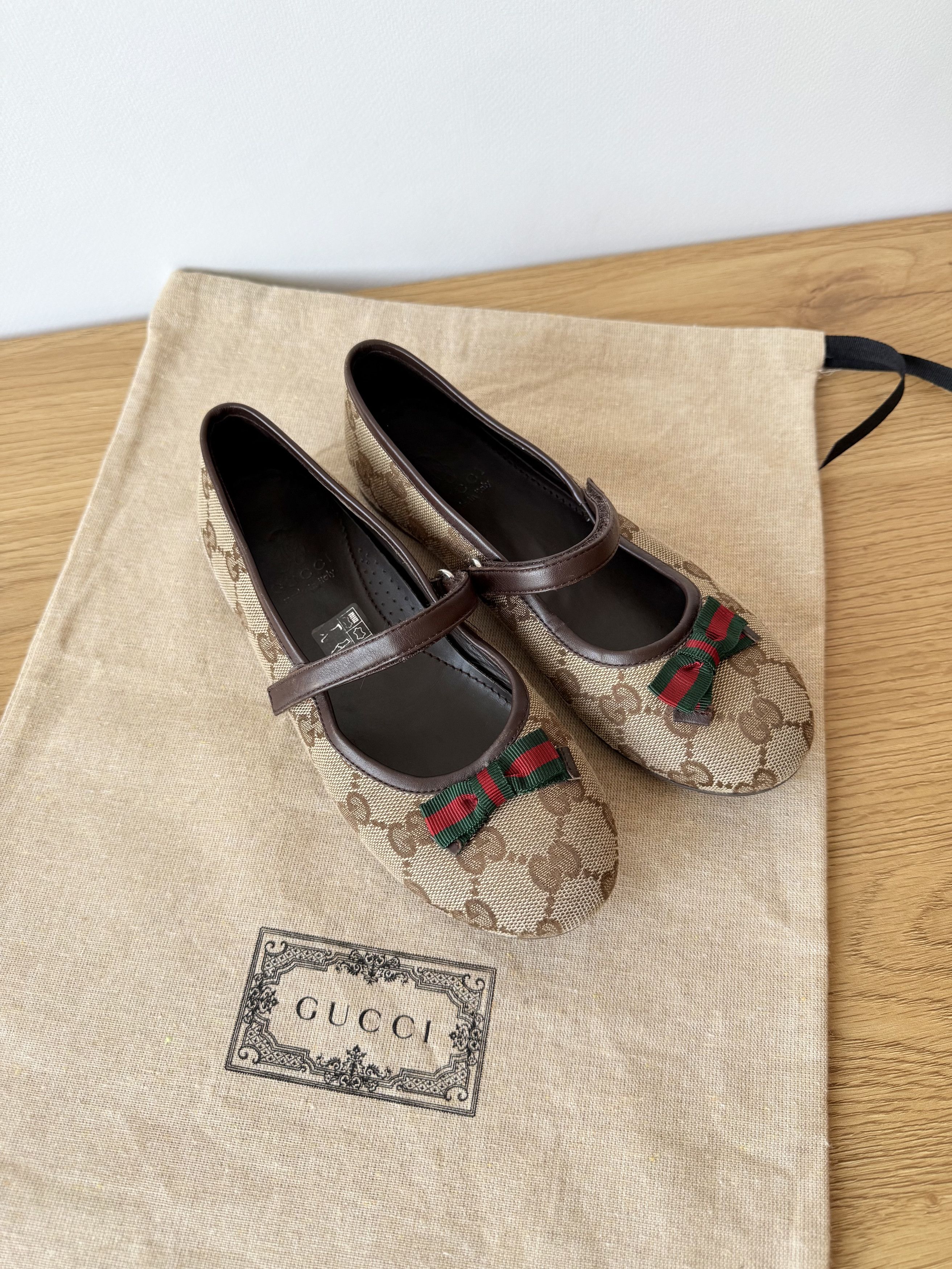 Gucci Authentic Gucci Monogram Ballet Flats EU32 Size US 4 / IT 34 - 3 Thumbnail