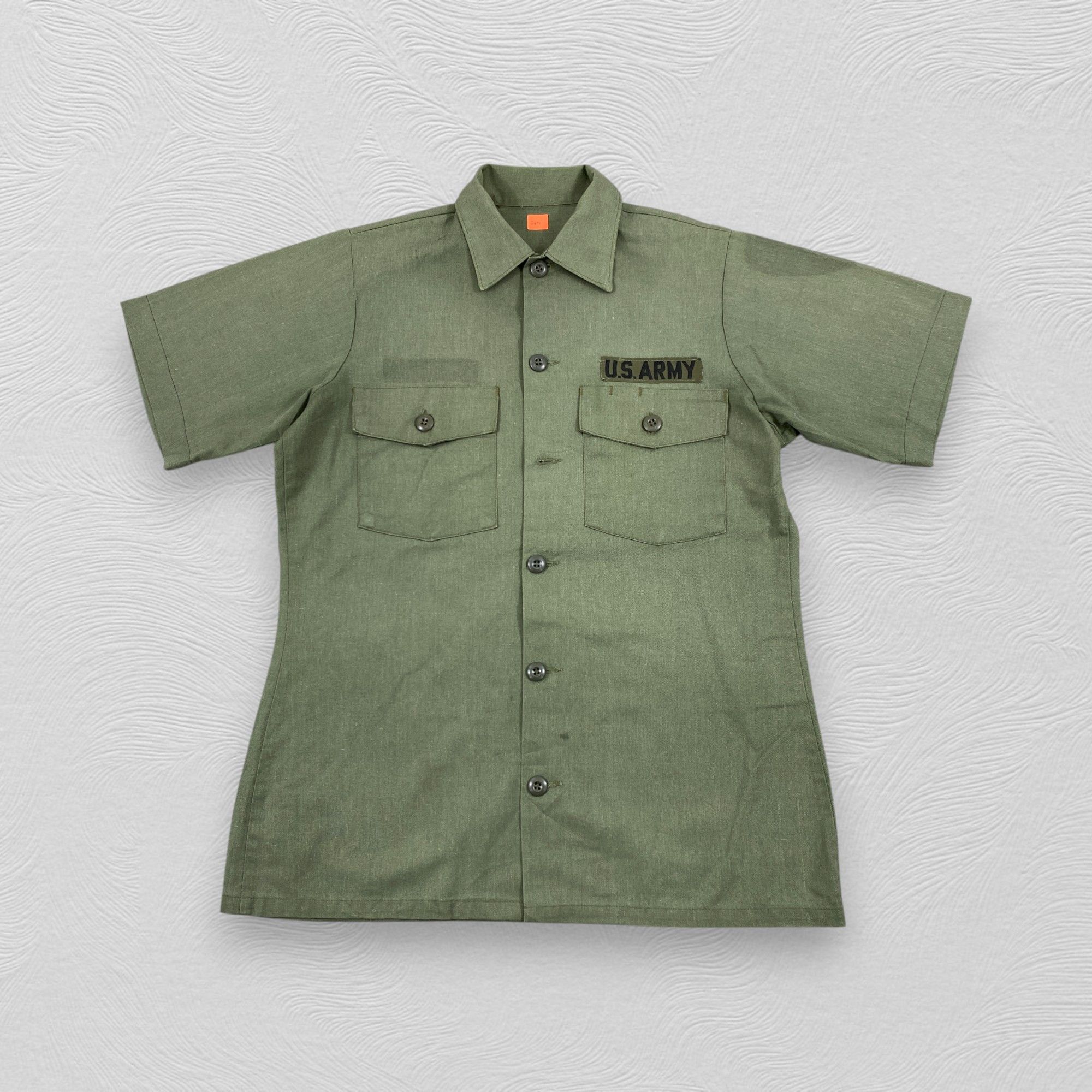 Vintage Vintage US Army Button Up Shirt Patches Medium size - J471 Size US M / EU 48-50 / 2 - 1 Thumbnail