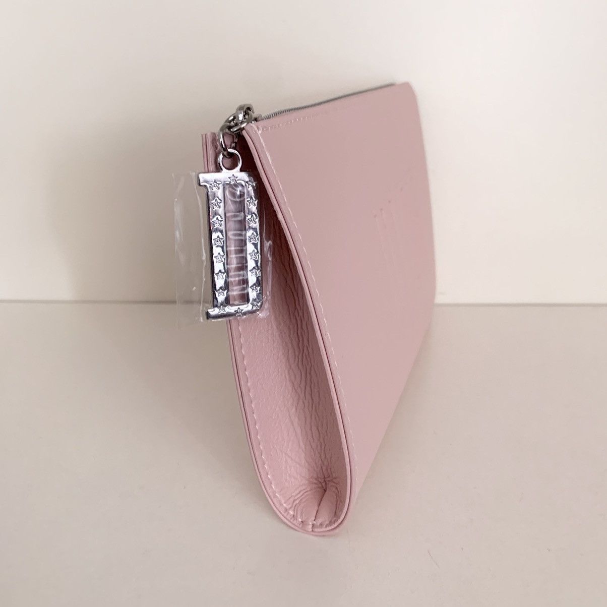 Dior Dior pink zippy cosmetic pouch Size ONE SIZE - 14 Thumbnail