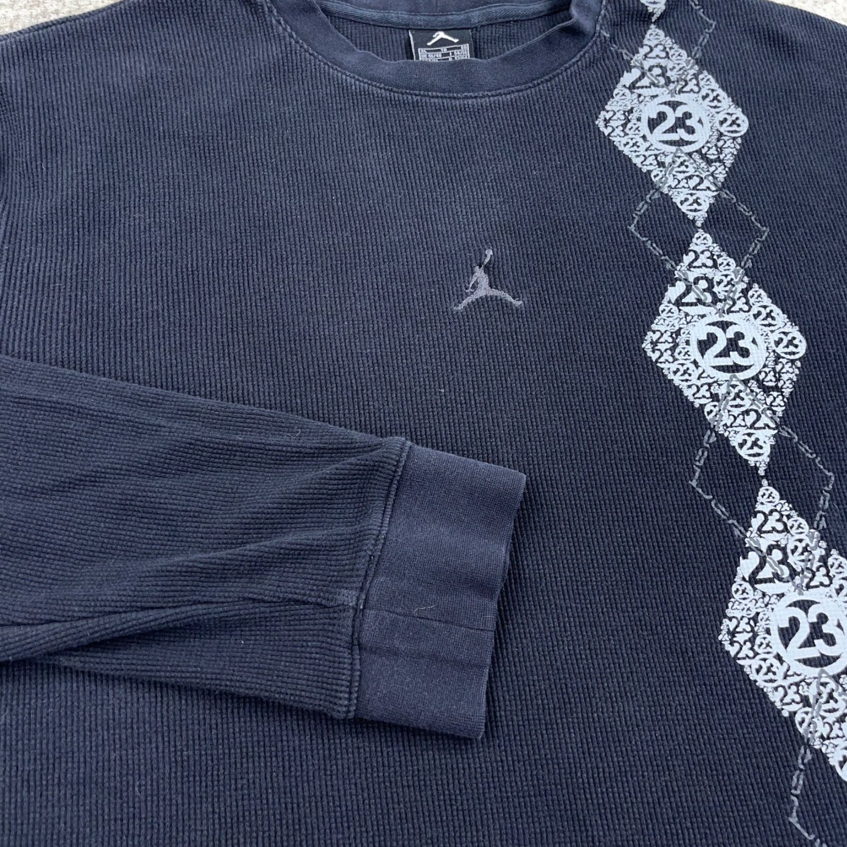 Jordan Brand VINTAGE Jordan Shirt Men XL Black Thermal Waffle Knit Center Logo Faded 00s Graphic Print Sleeve Long Crew Neck Size US XL / EU 56 / 4 - 5 Thumbnail
