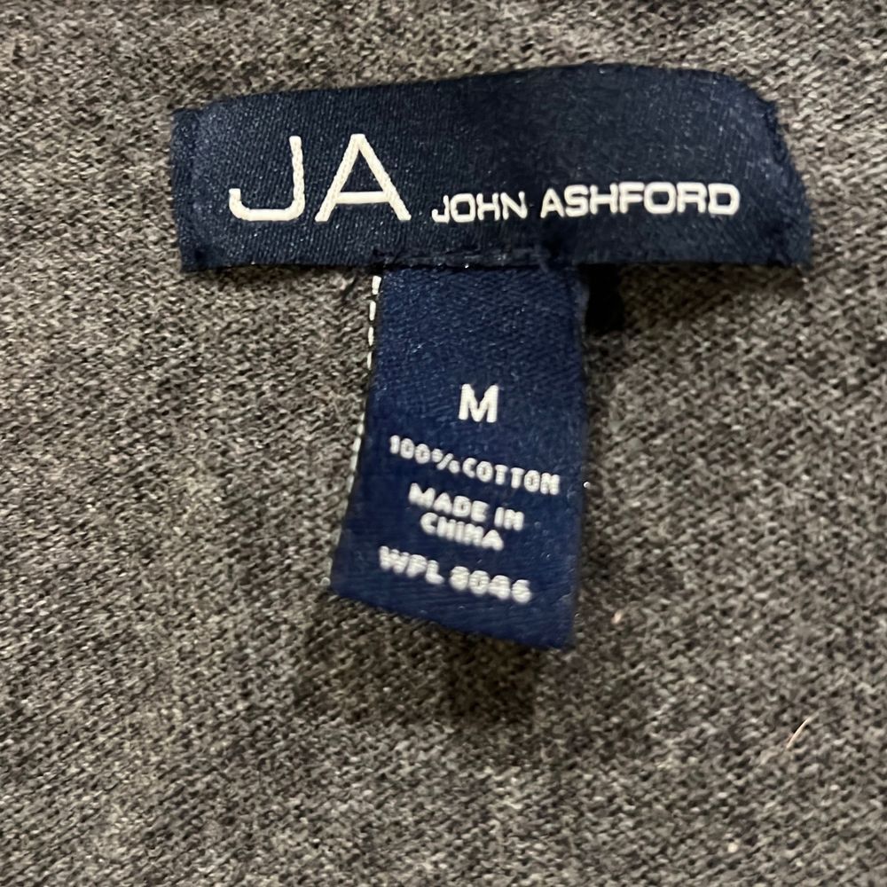 John Ashford Vintage John Ashford Gray Sweater Vest size M Size US M / EU 48-50 / 2 - 5 Thumbnail