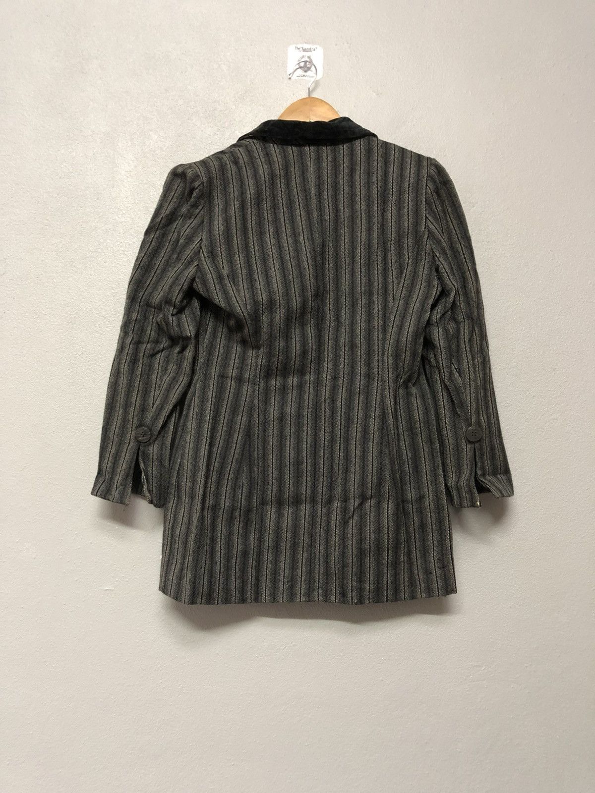 Dior Christian Dior Mademoiselle Pinstripe Wool Blazer Size M / US 6-8 / IT 42-44 - 3 Thumbnail