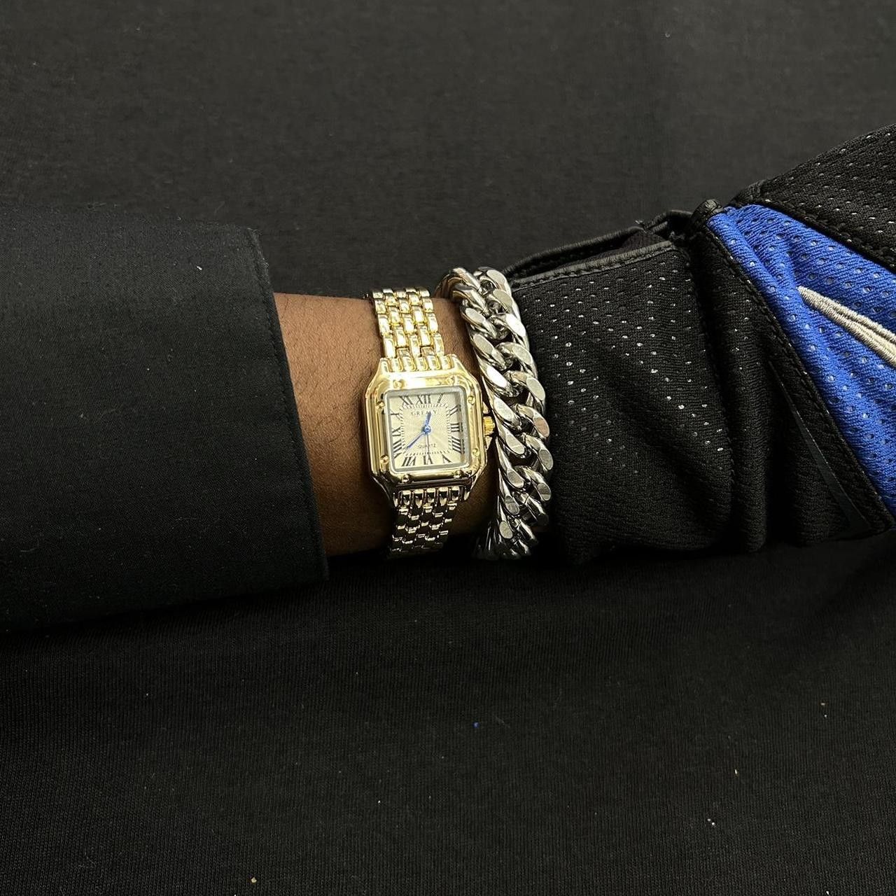 Vintage Vintage 2000s Style Gold Rectangular Quartz Luxury Watch Size ONE SIZE - 3 Thumbnail